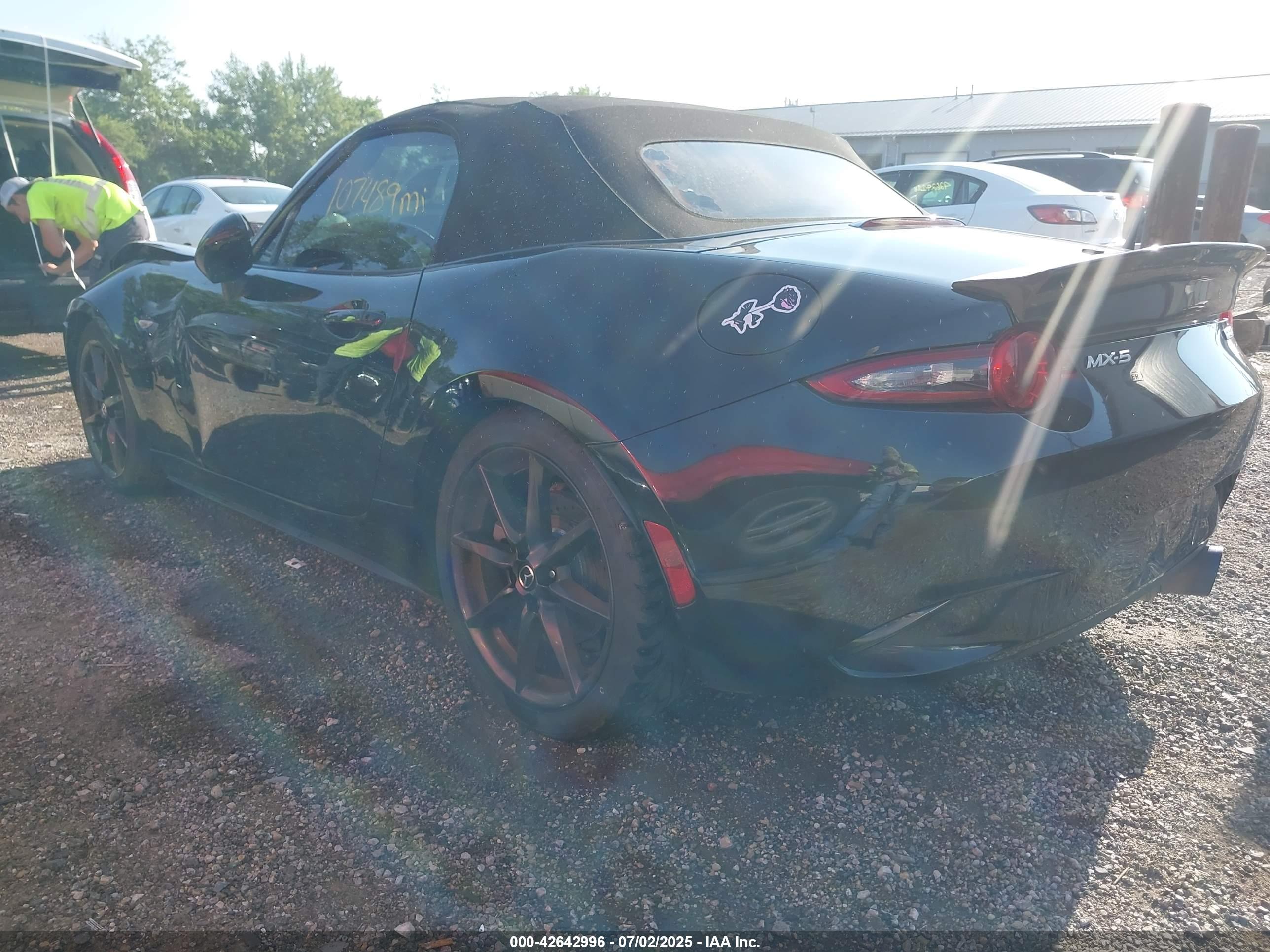 MAZDA MX-5 image 3