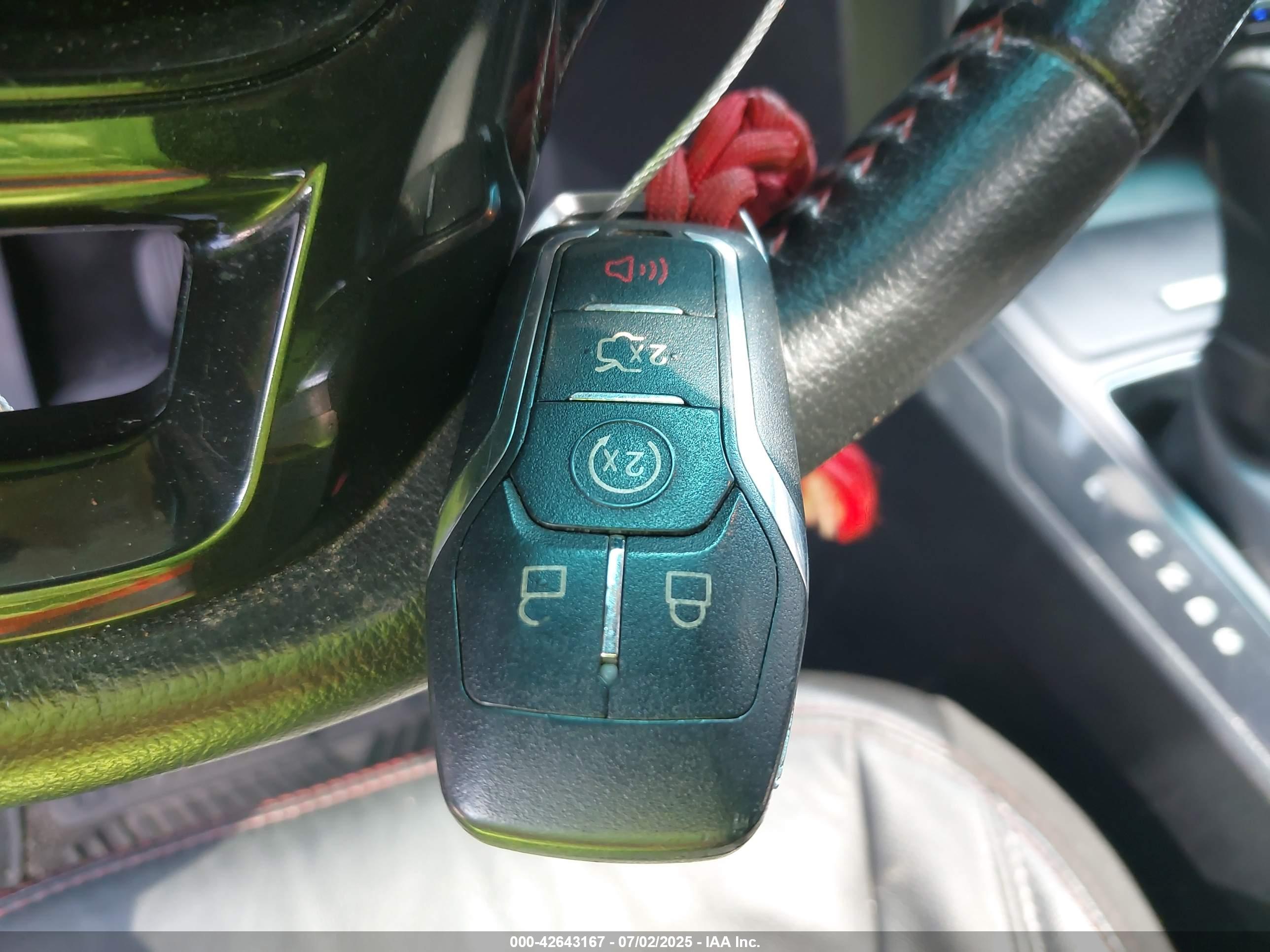 FORD EXPLORER image 11
