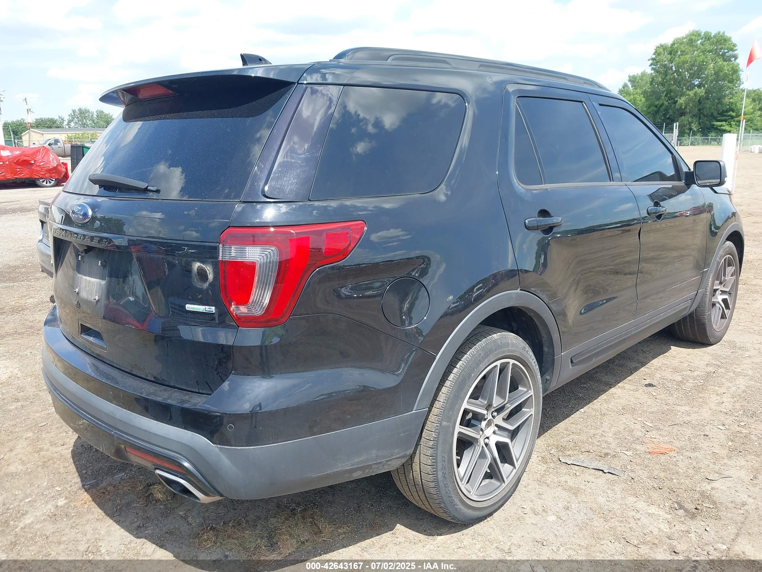 FORD EXPLORER image 4