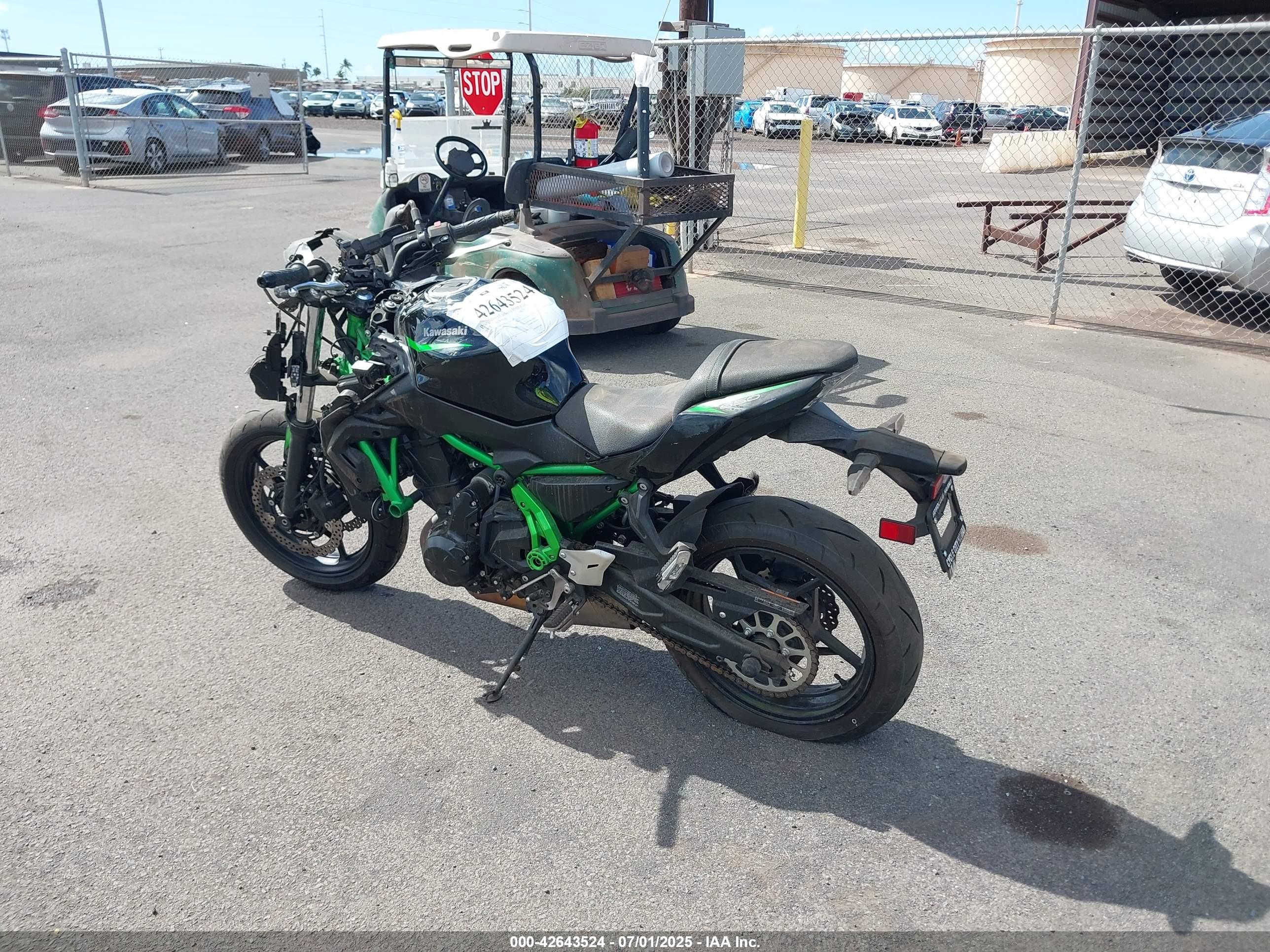 KAWASAKI ER650 image 3