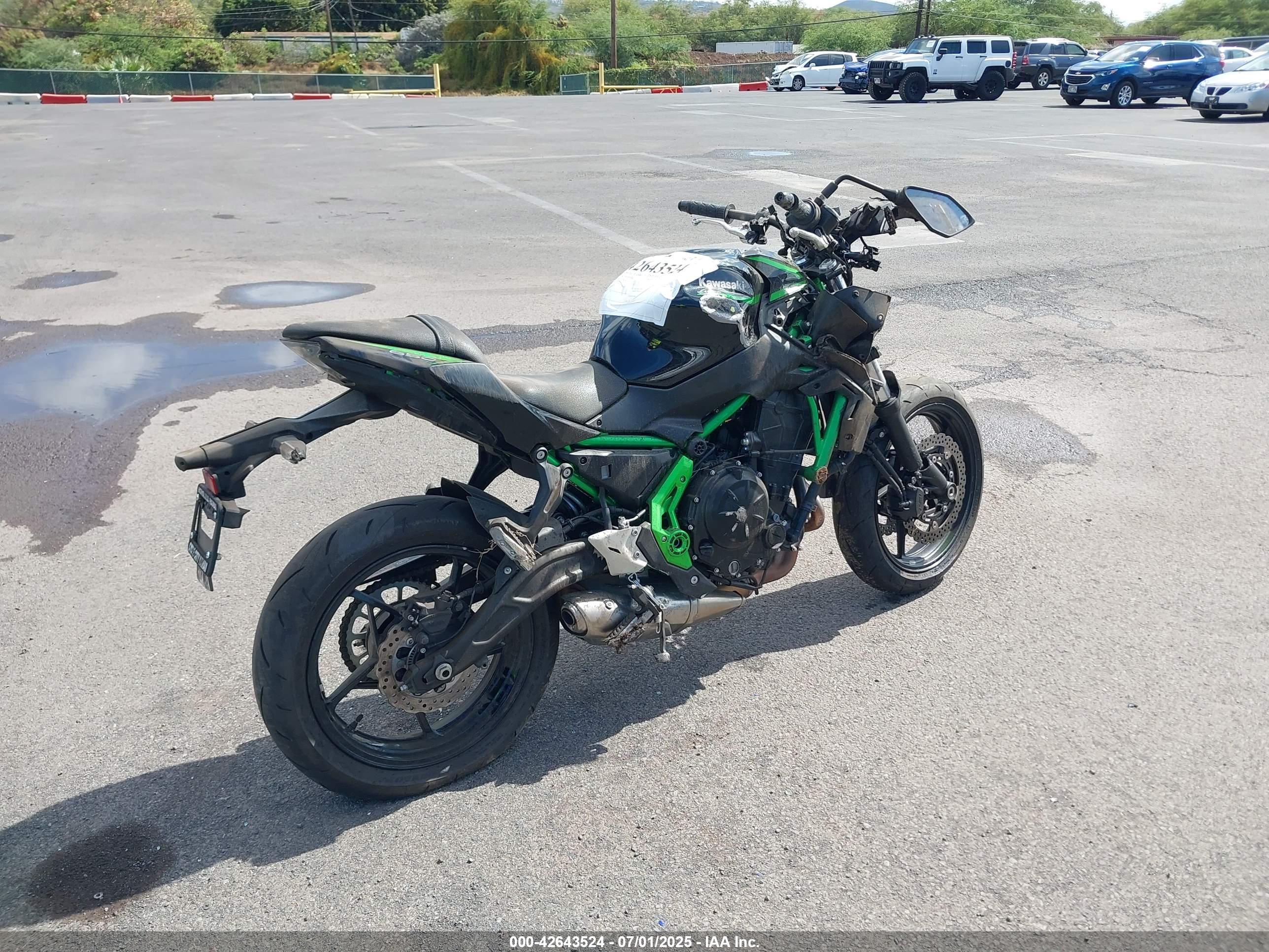 KAWASAKI ER650 image 4