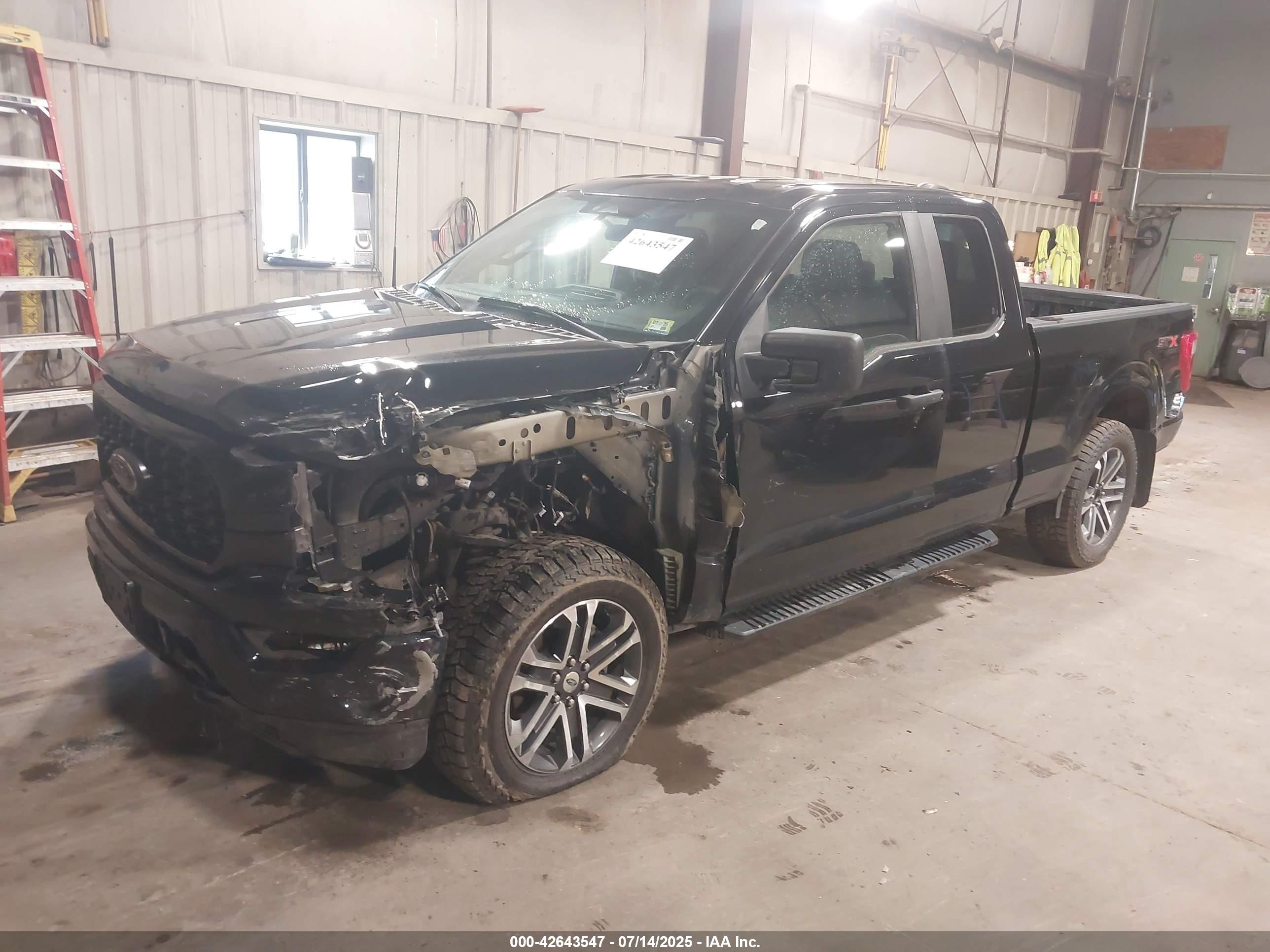 FORD F-150 image 2
