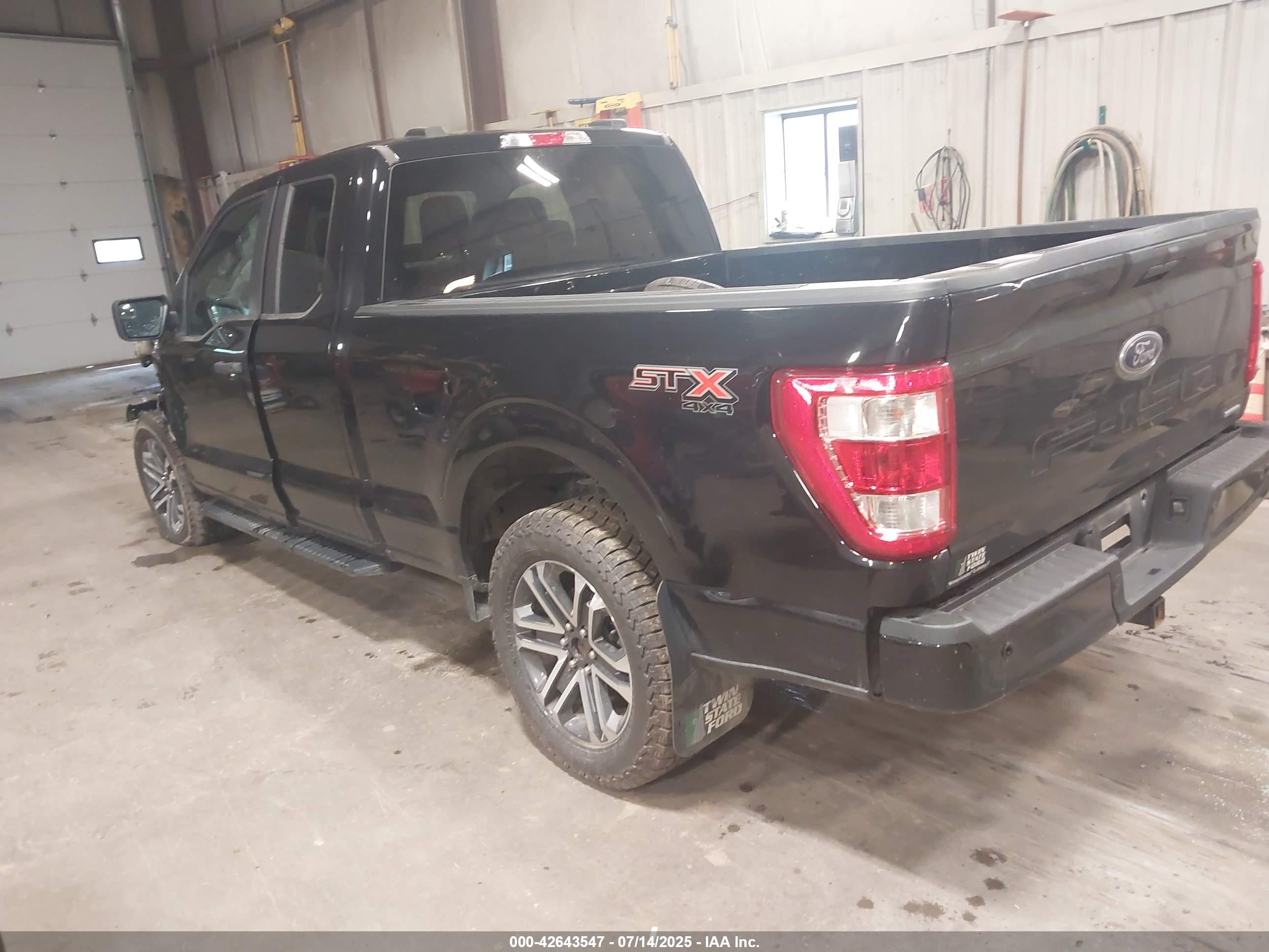 FORD F-150 image 3