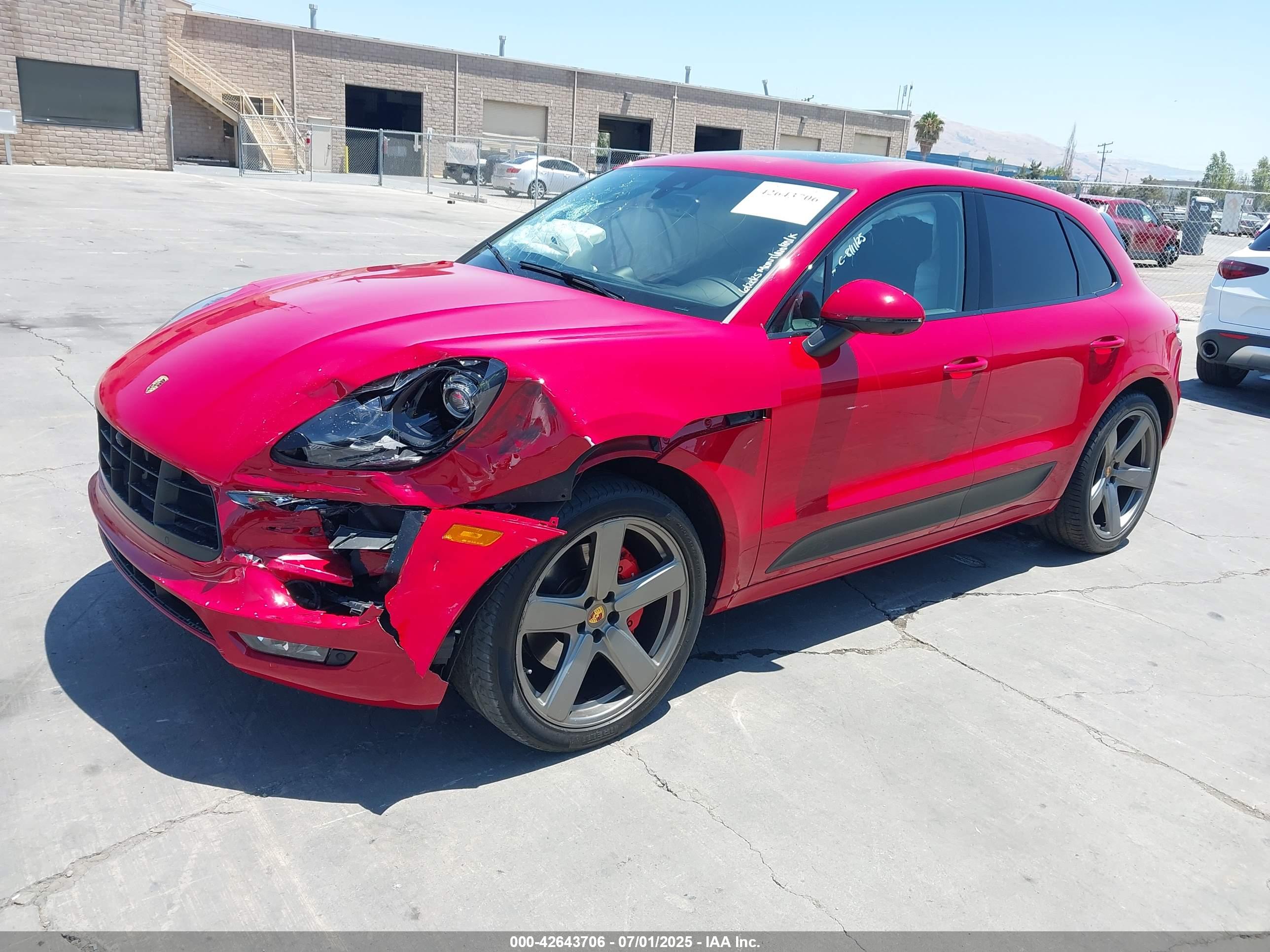 PORSCHE MACAN image 2
