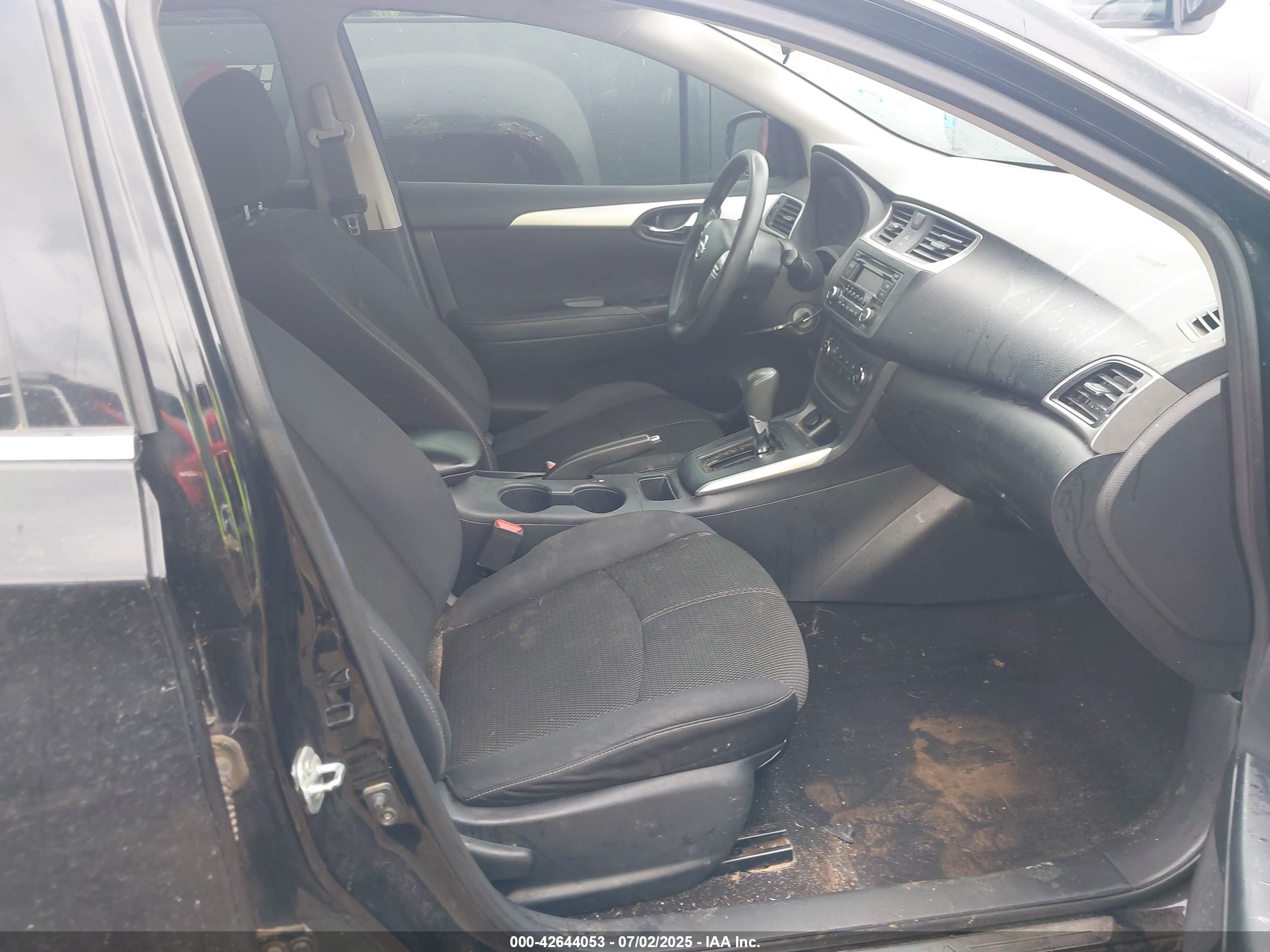 NISSAN SENTRA image 5