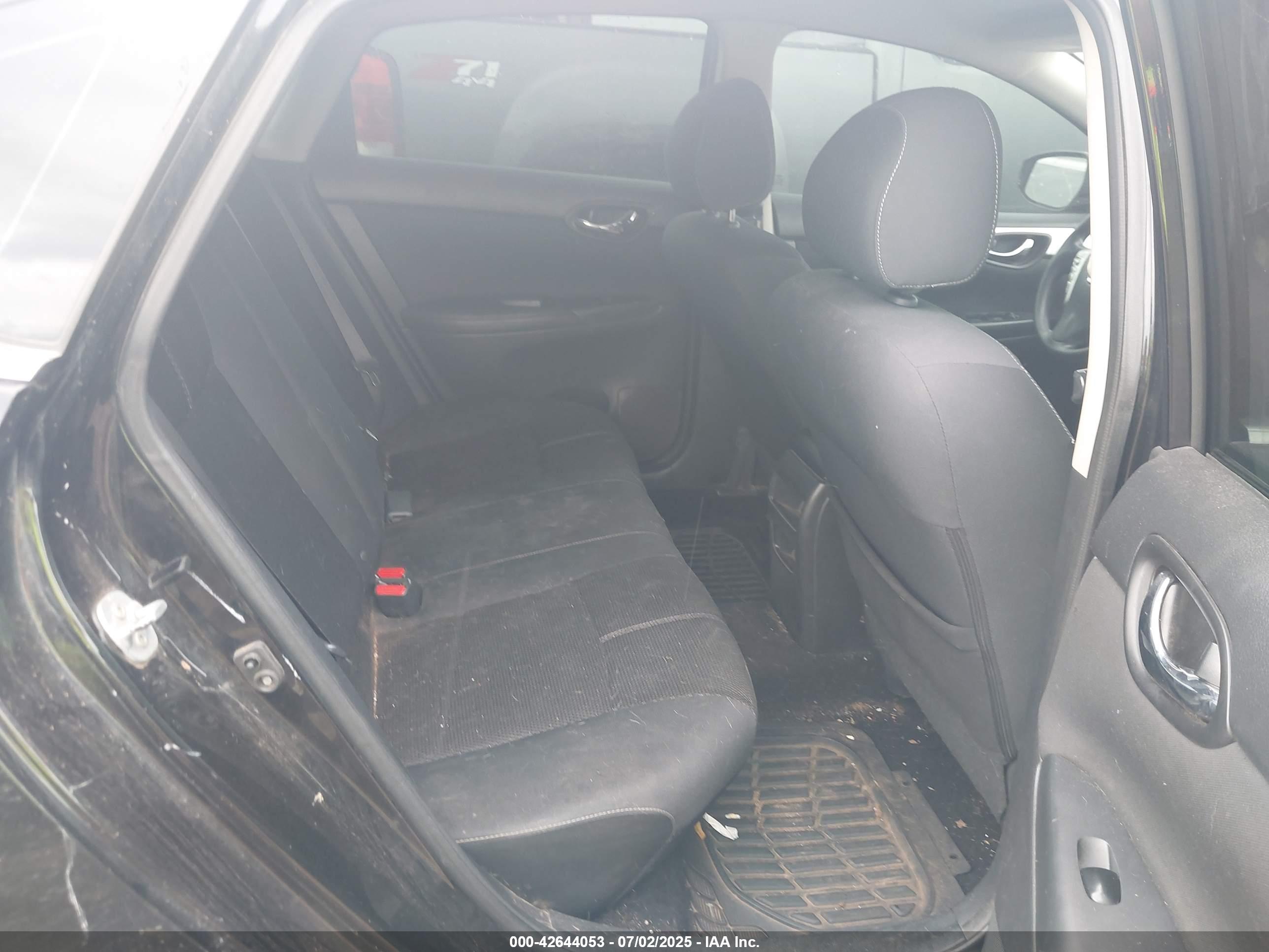 NISSAN SENTRA image 8