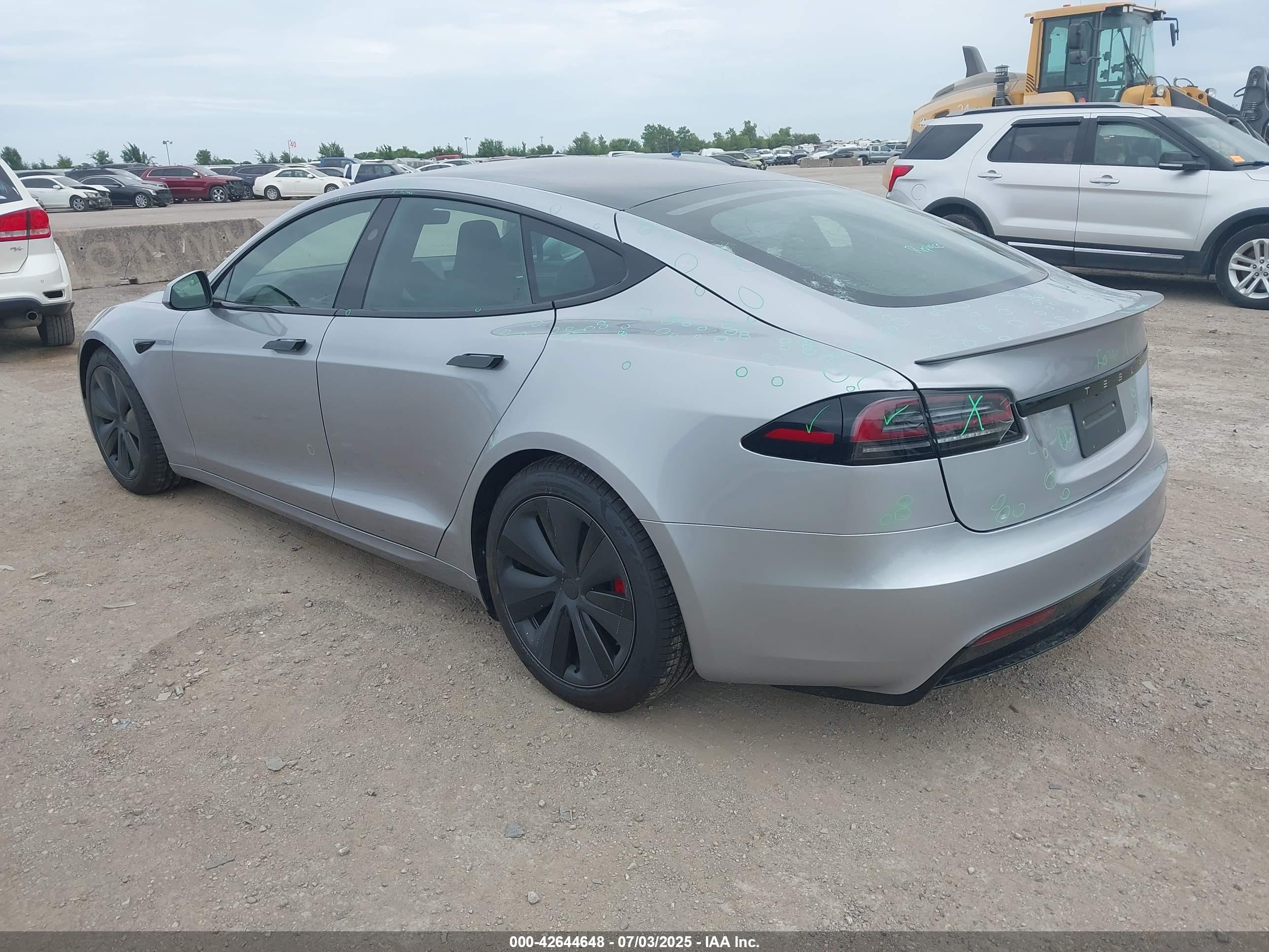 TESLA MODEL image 3