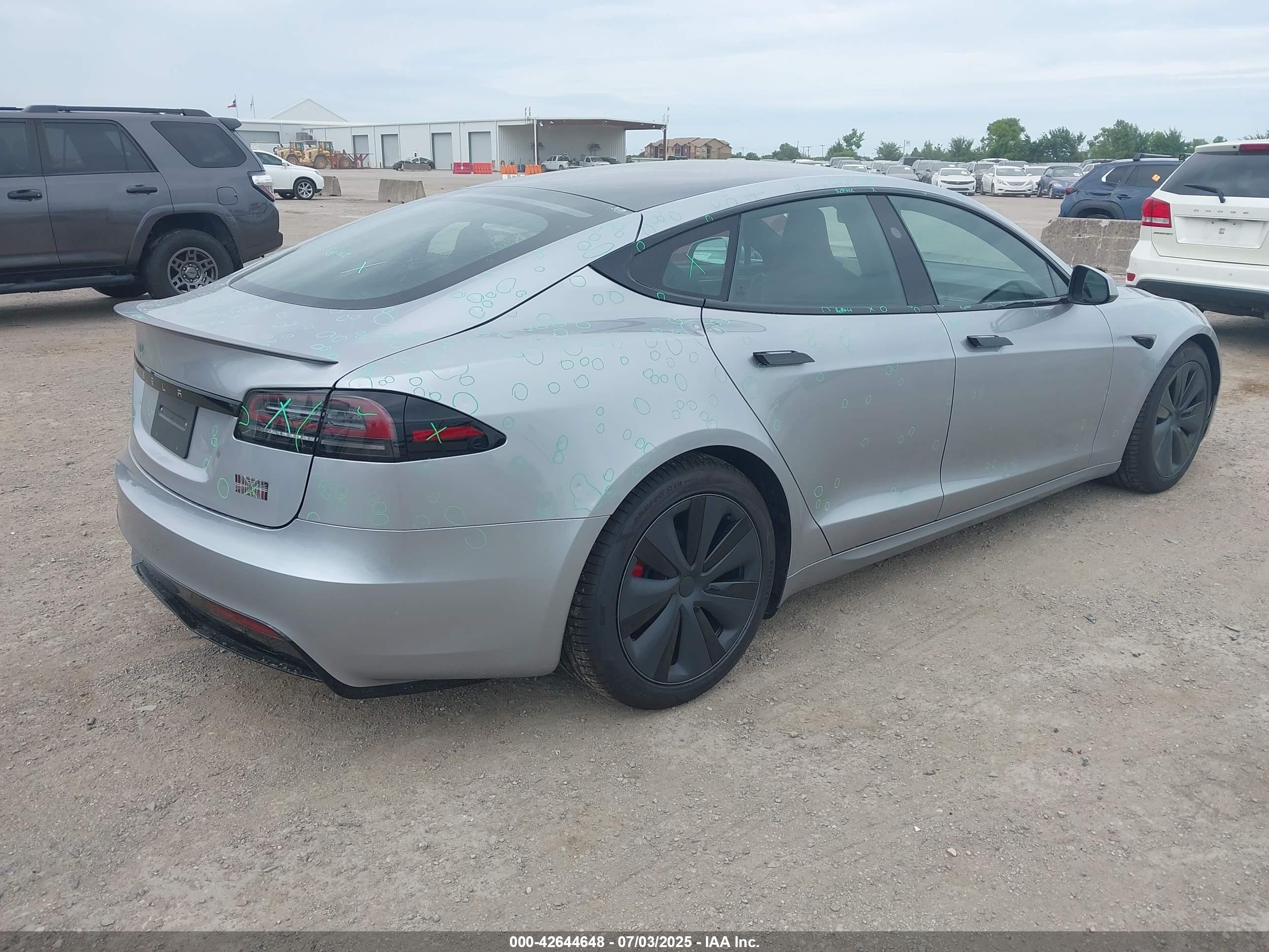 TESLA MODEL image 4
