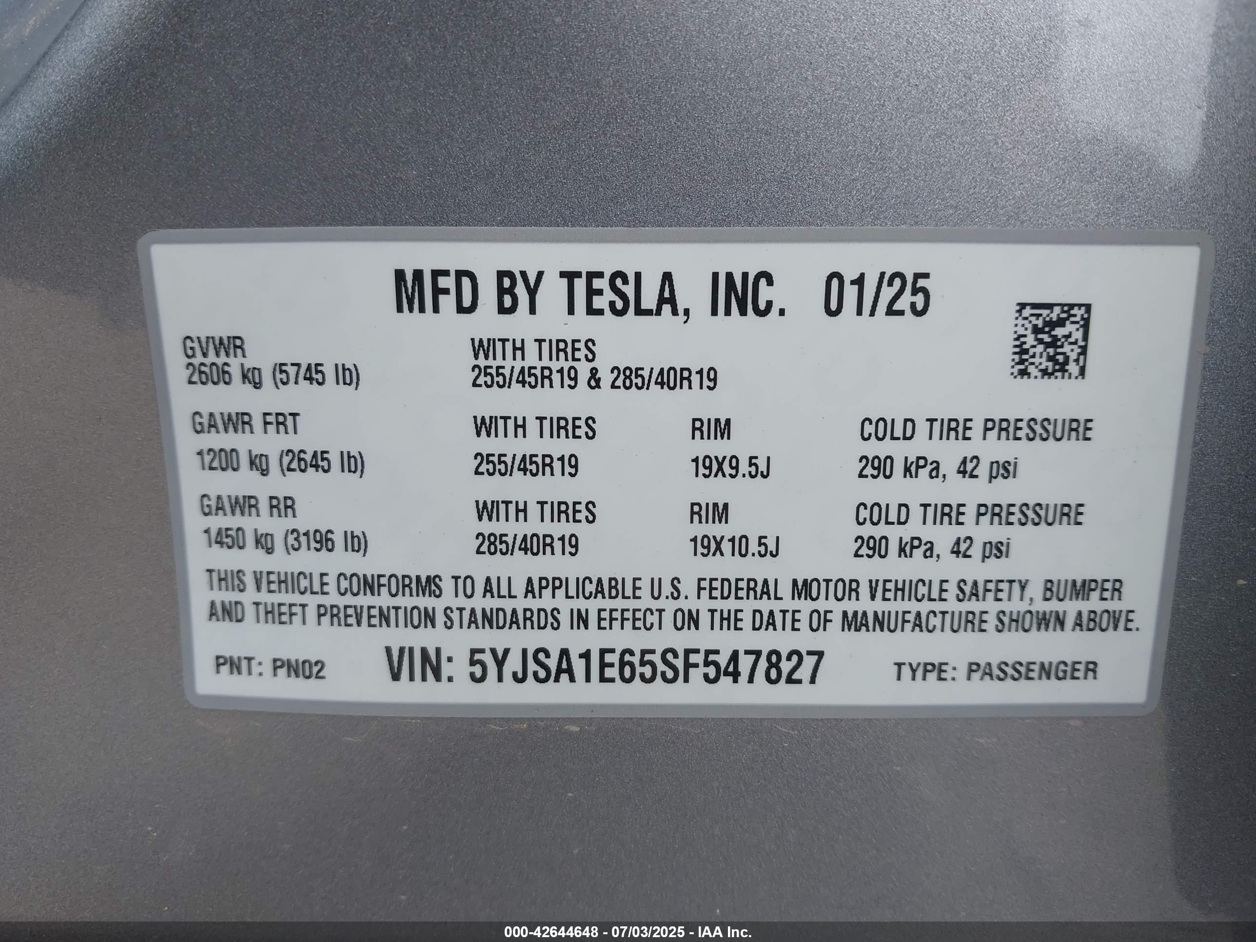 TESLA MODEL image 9
