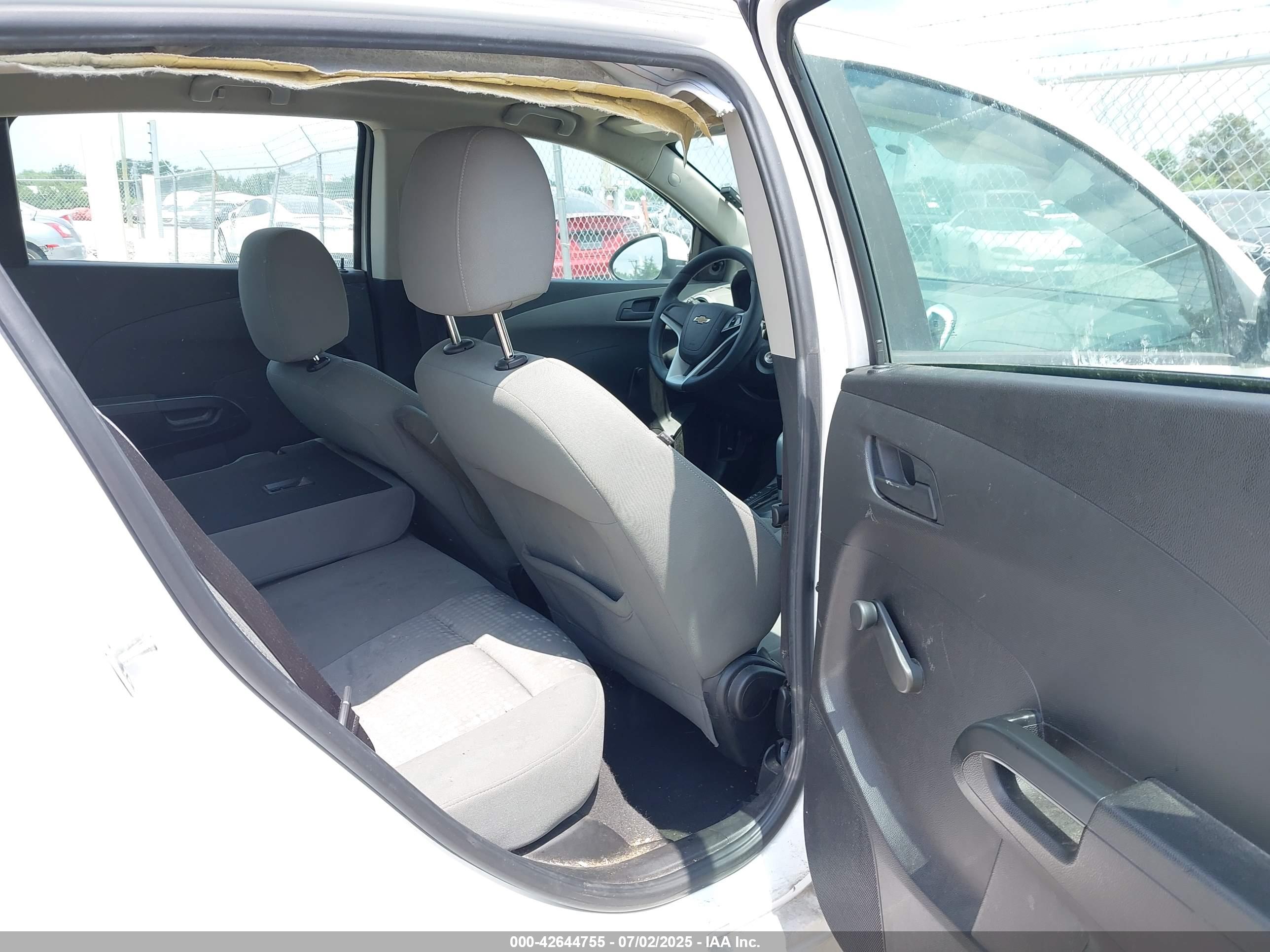 CHEVROLET SONIC image 8