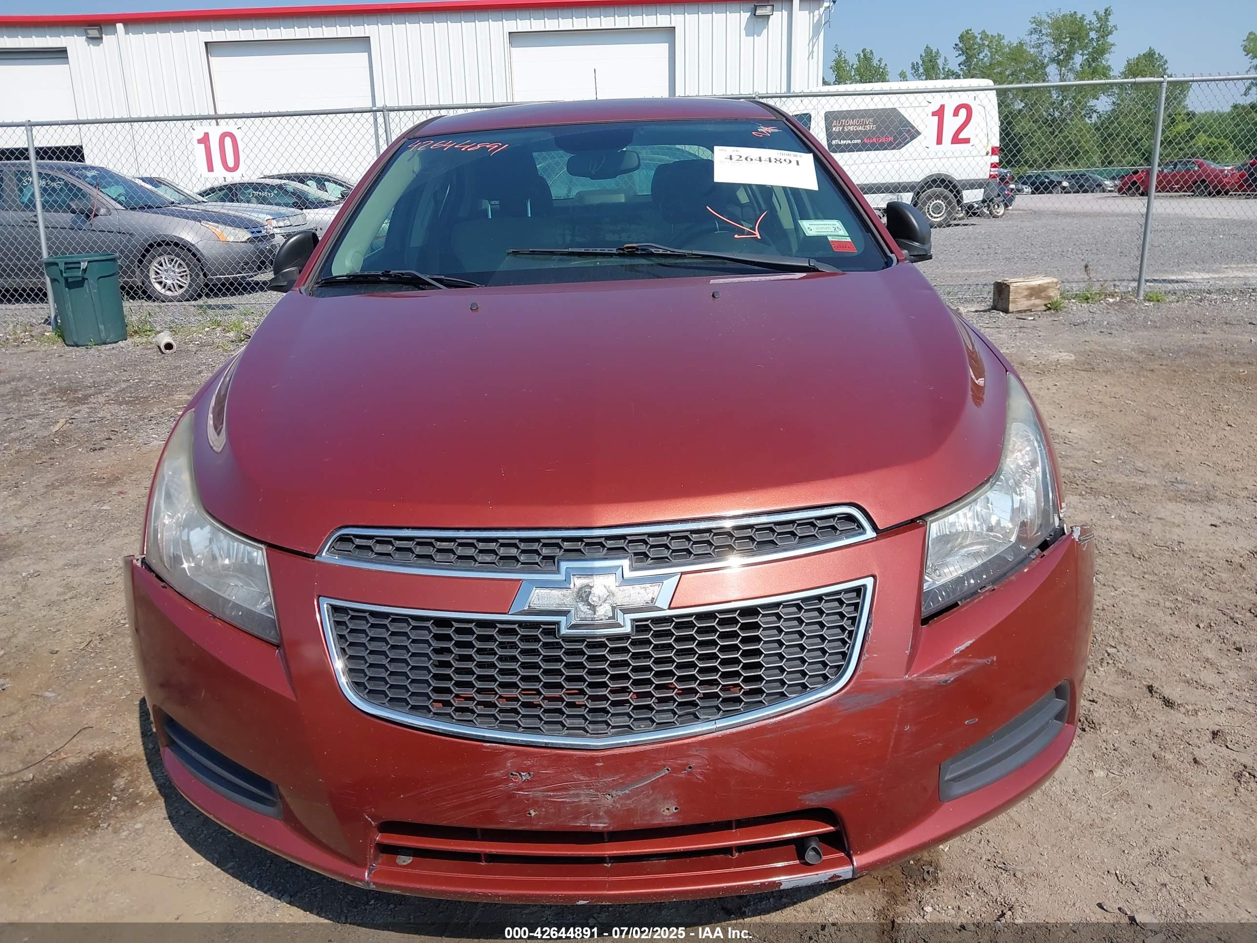 CHEVROLET CRUZE image 6