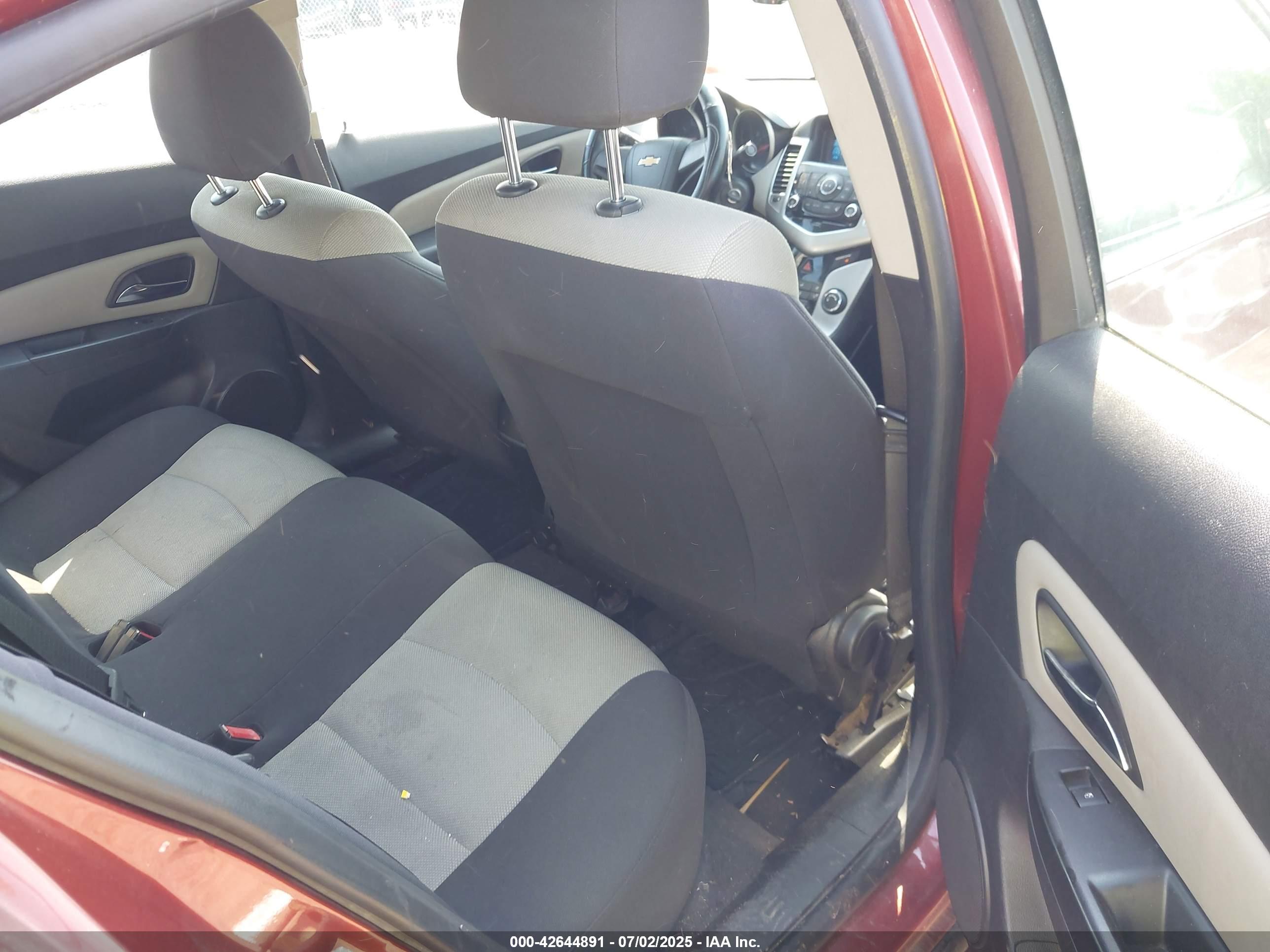CHEVROLET CRUZE image 8