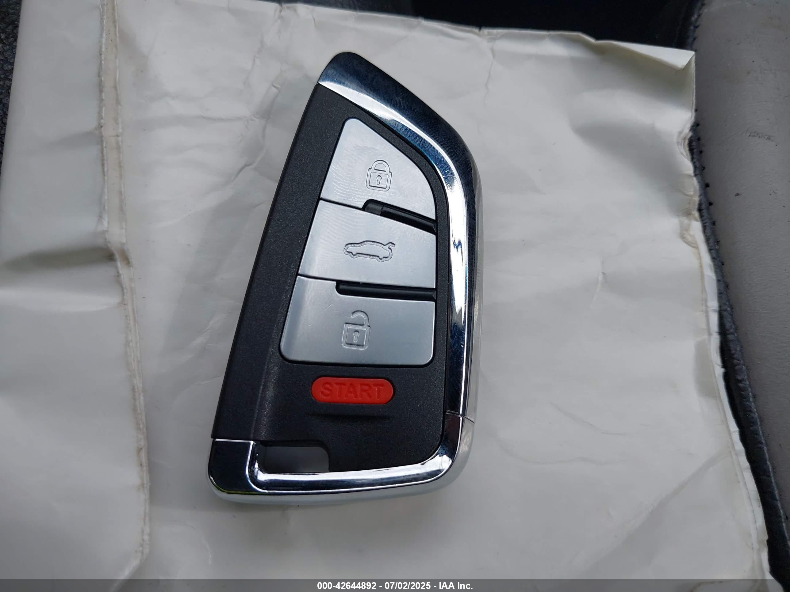 HYUNDAI VELOSTER image 11