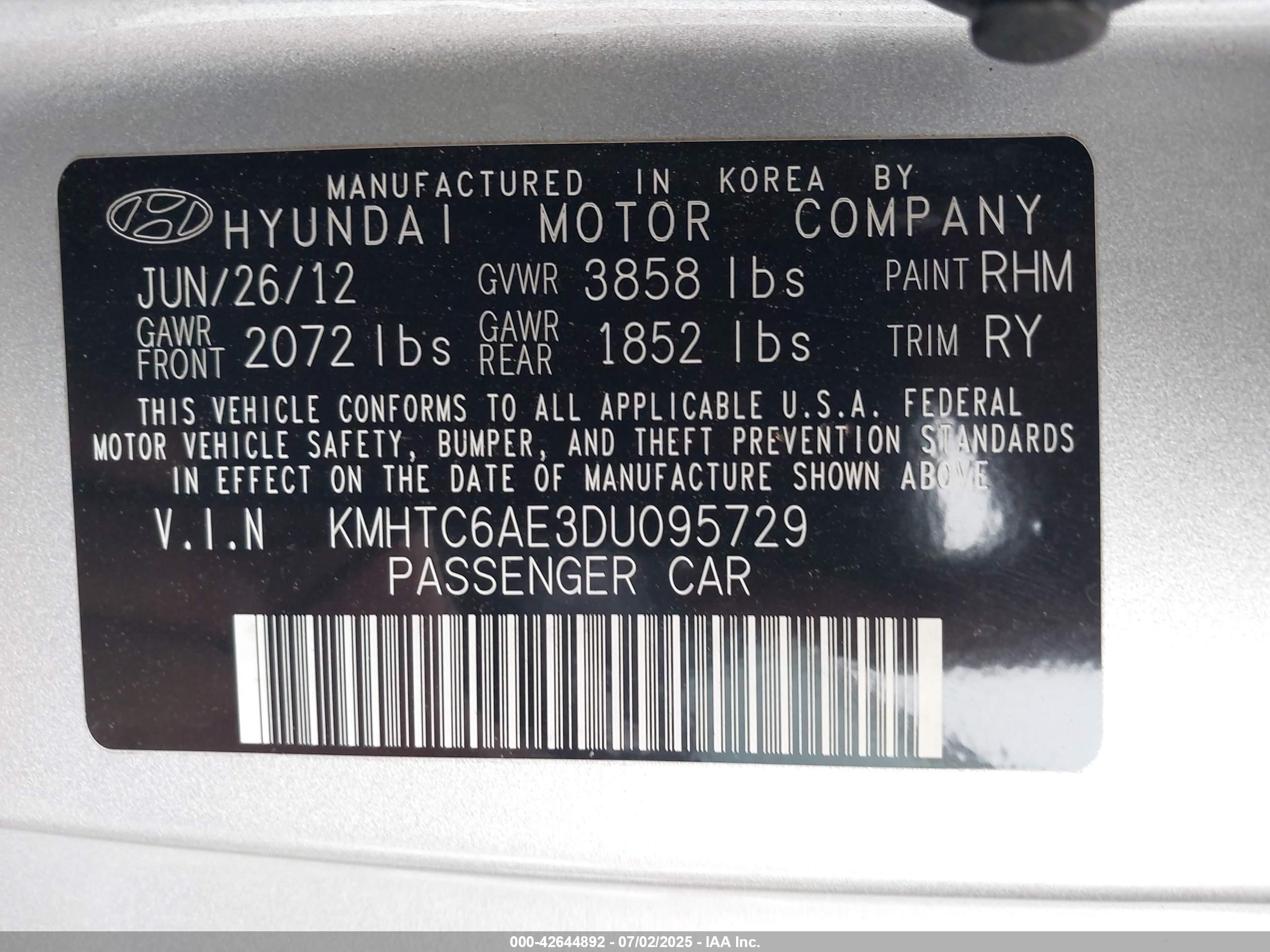 HYUNDAI VELOSTER image 9