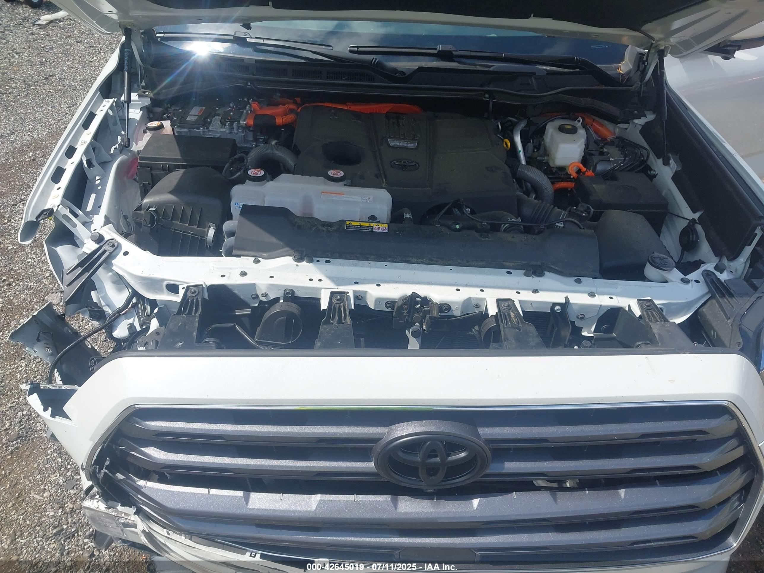 TOYOTA SEQUOIA image 10