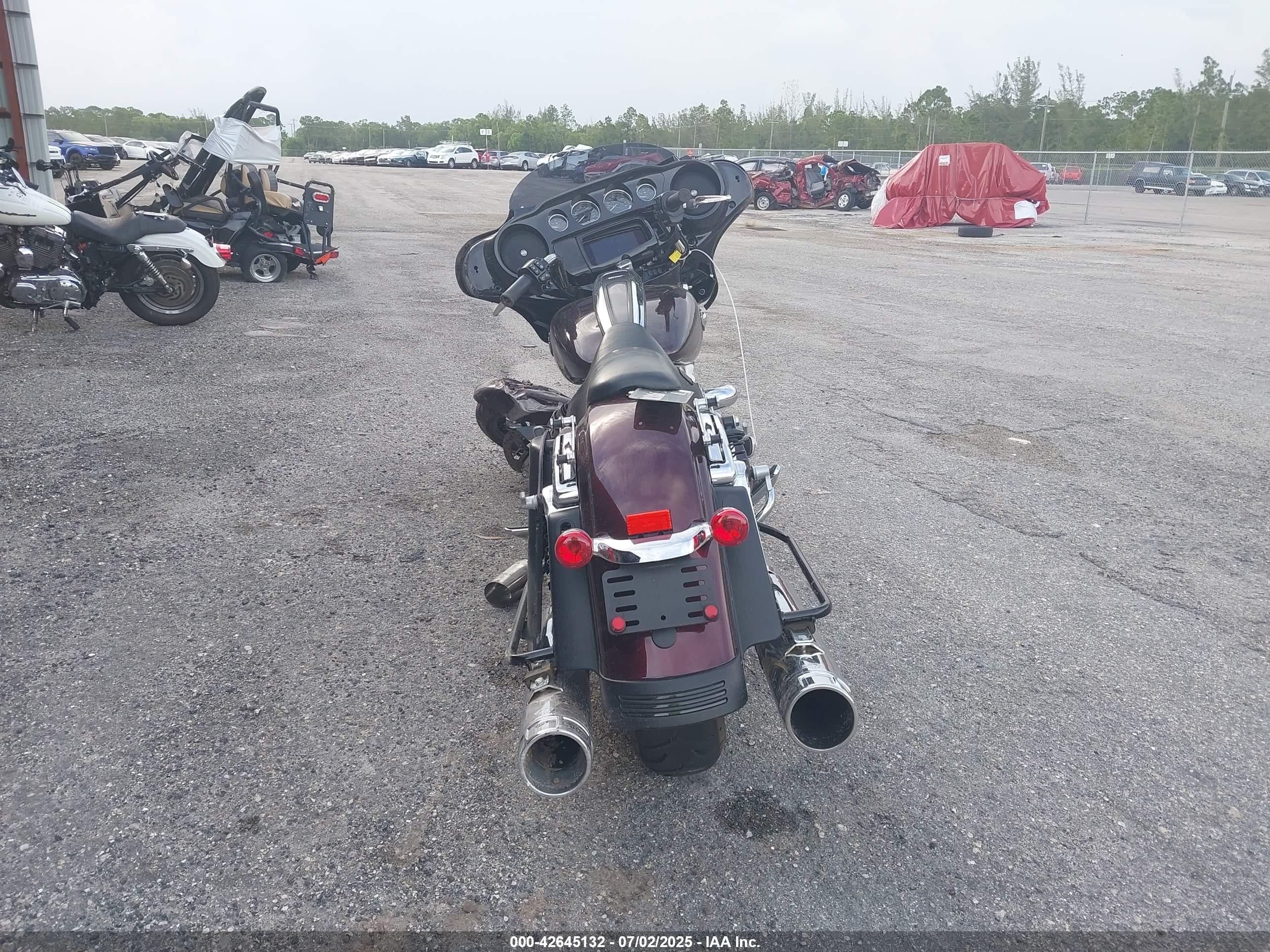 HARLEY-DAVIDSON FLHXS image 6