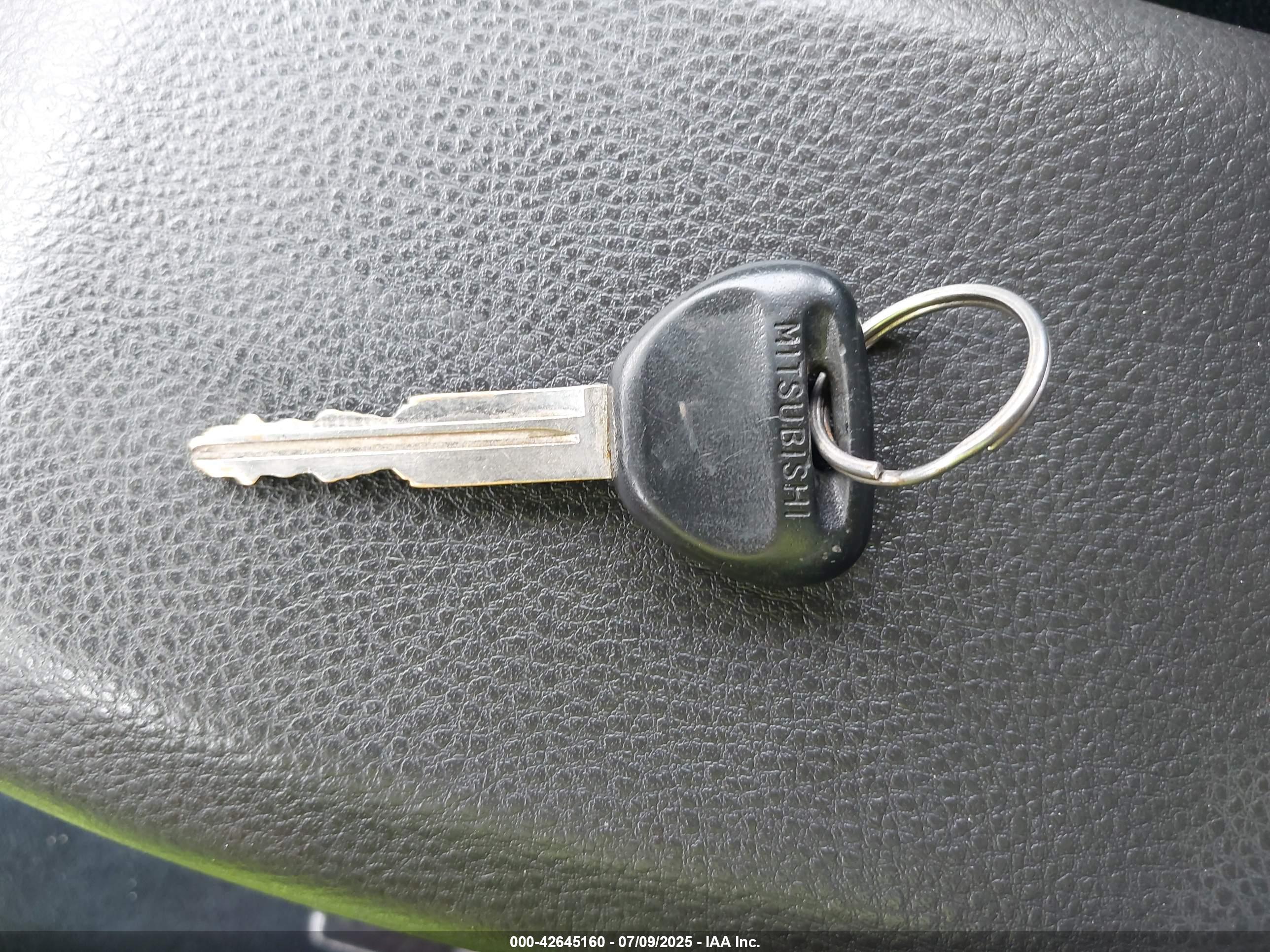 MITSUBISHI LANCER image 11