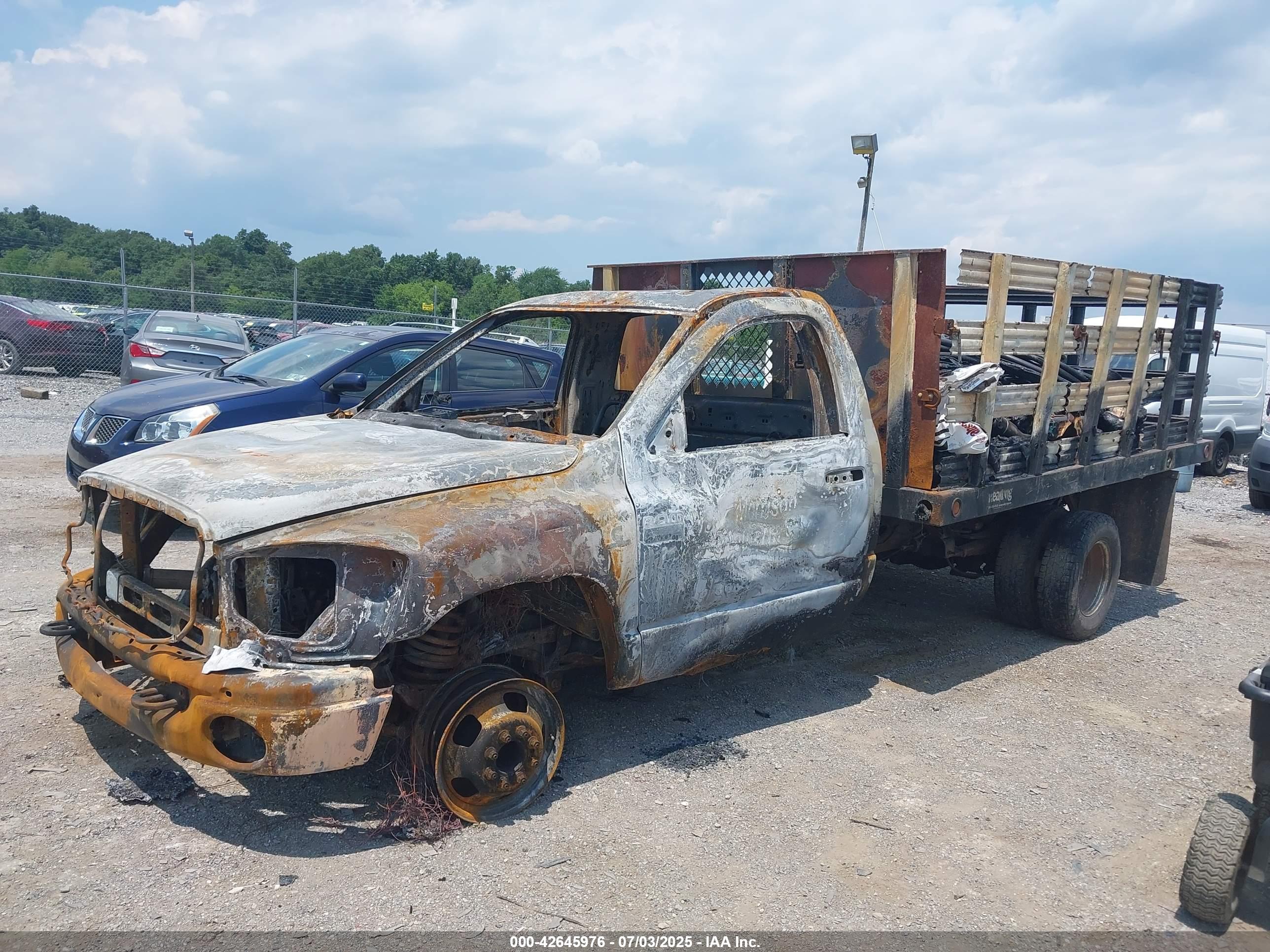 DODGE RAM image 2