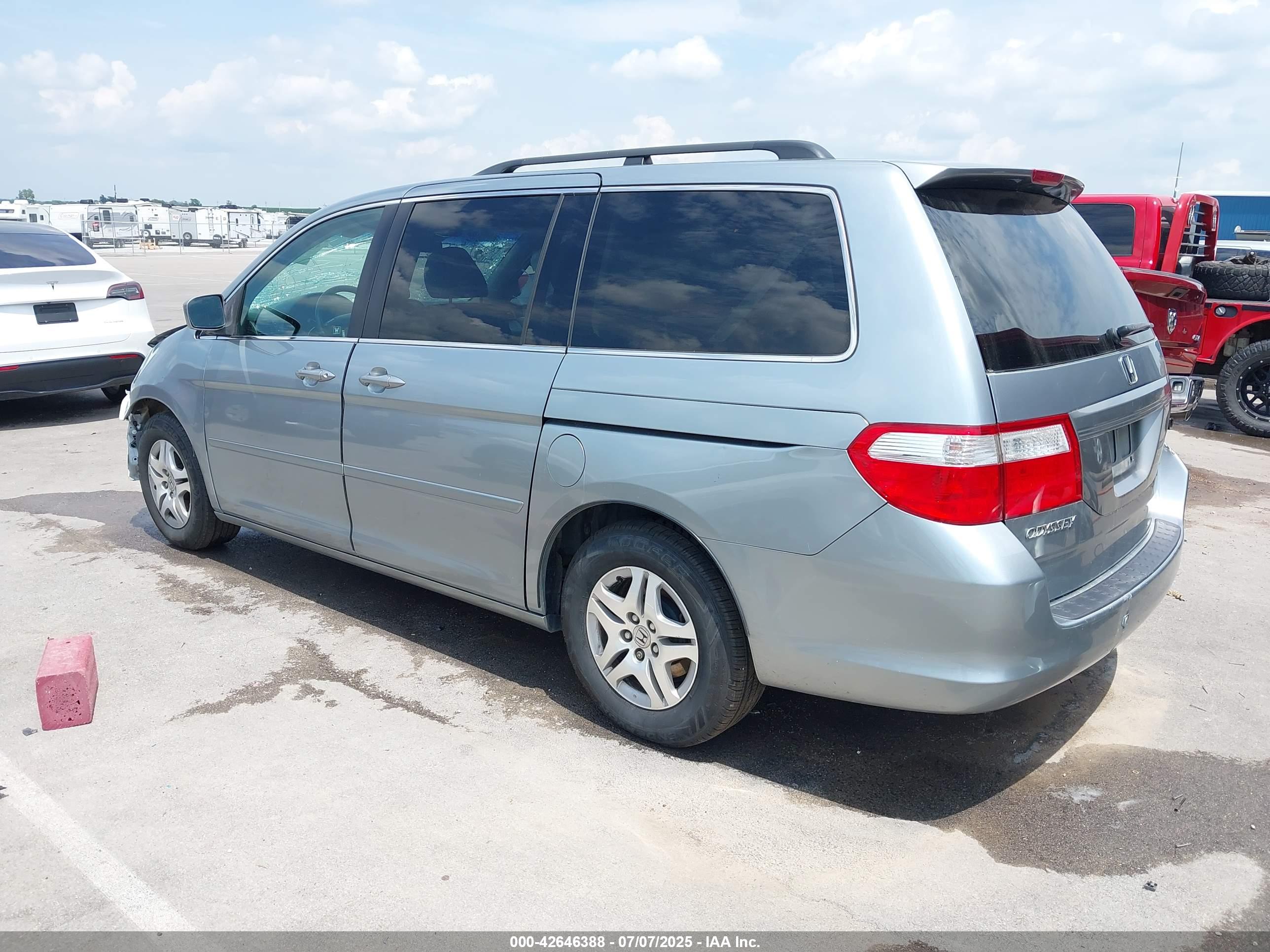 HONDA ODYSSEY image 3
