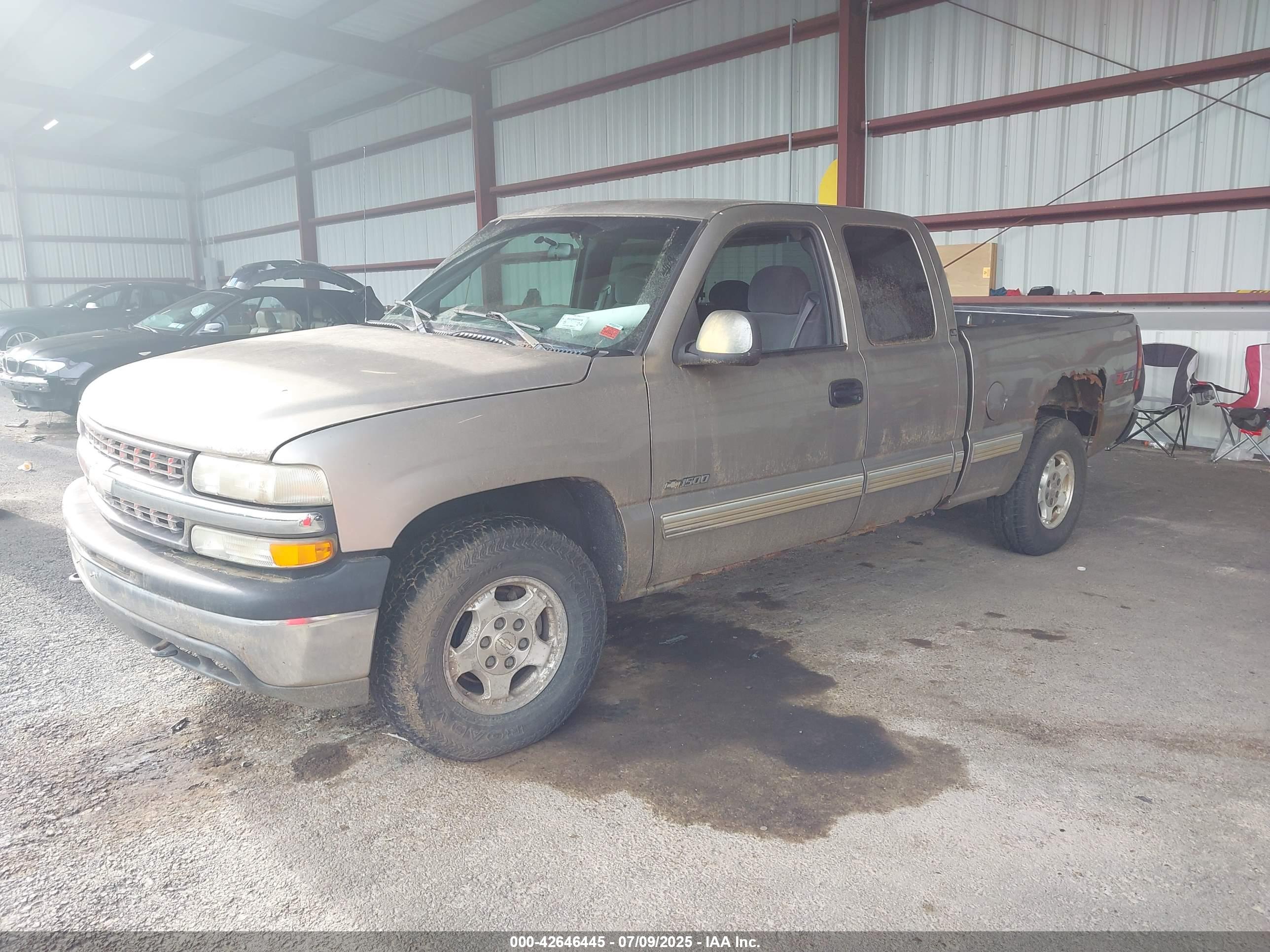 CHEVROLET SILVERADO image 2