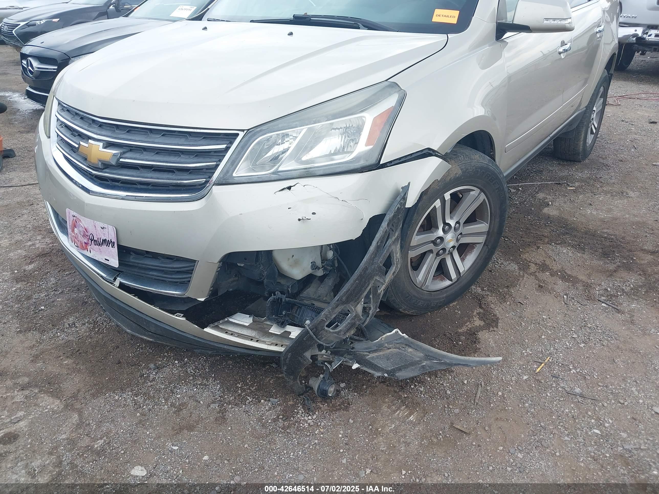 CHEVROLET TRAVERSE image 6