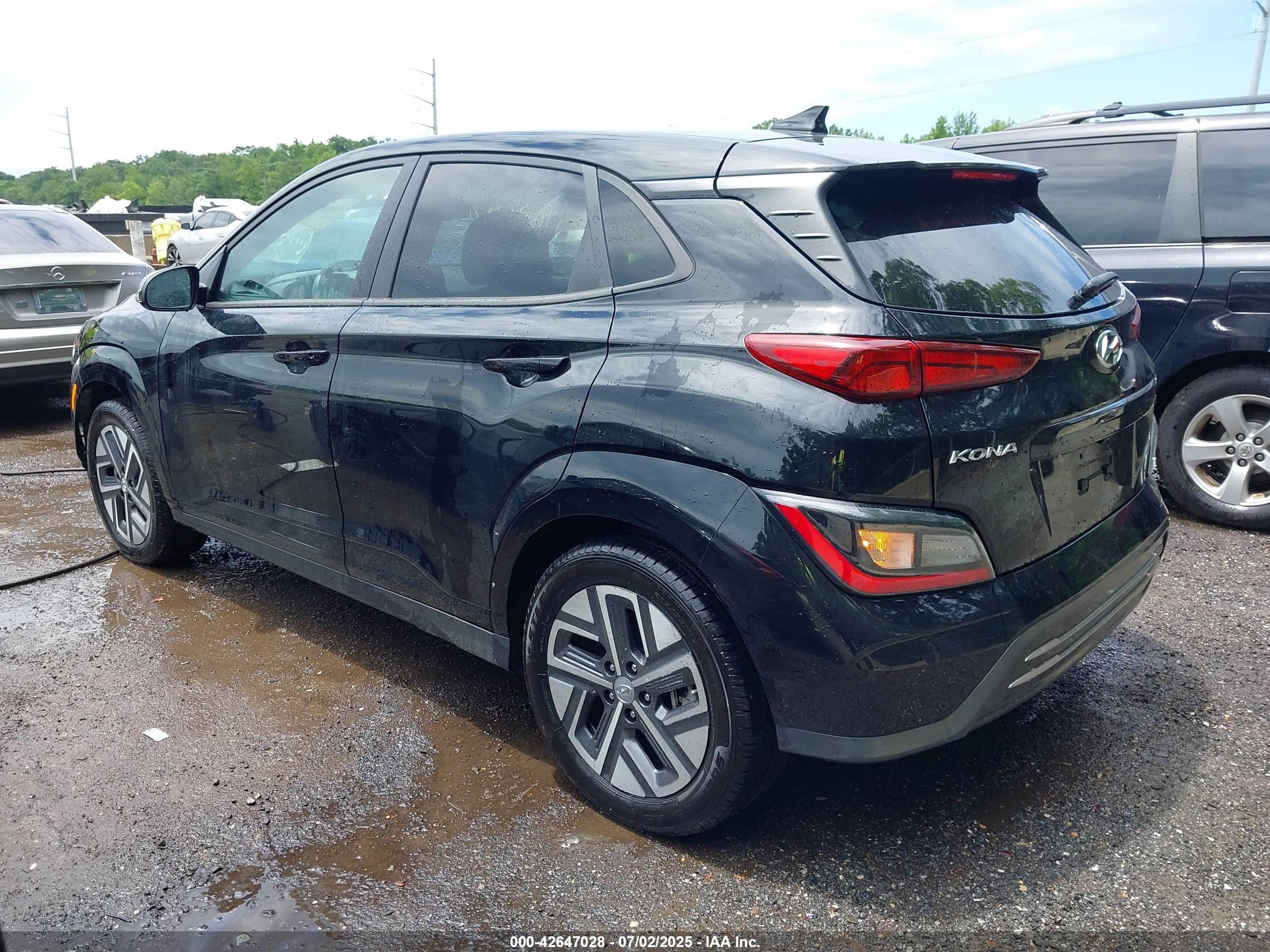 HYUNDAI KONA image 3