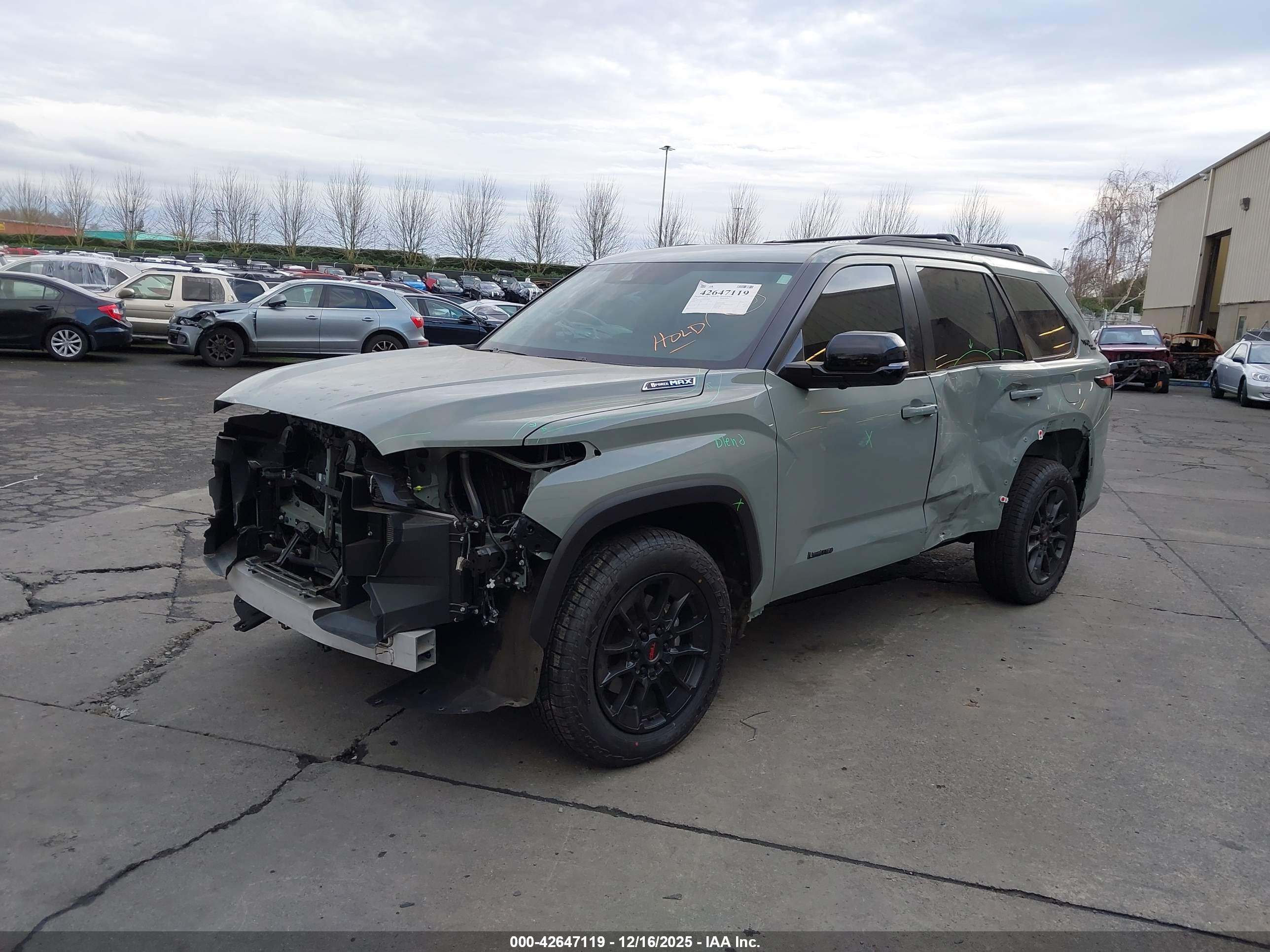 TOYOTA SEQUOIA image 2