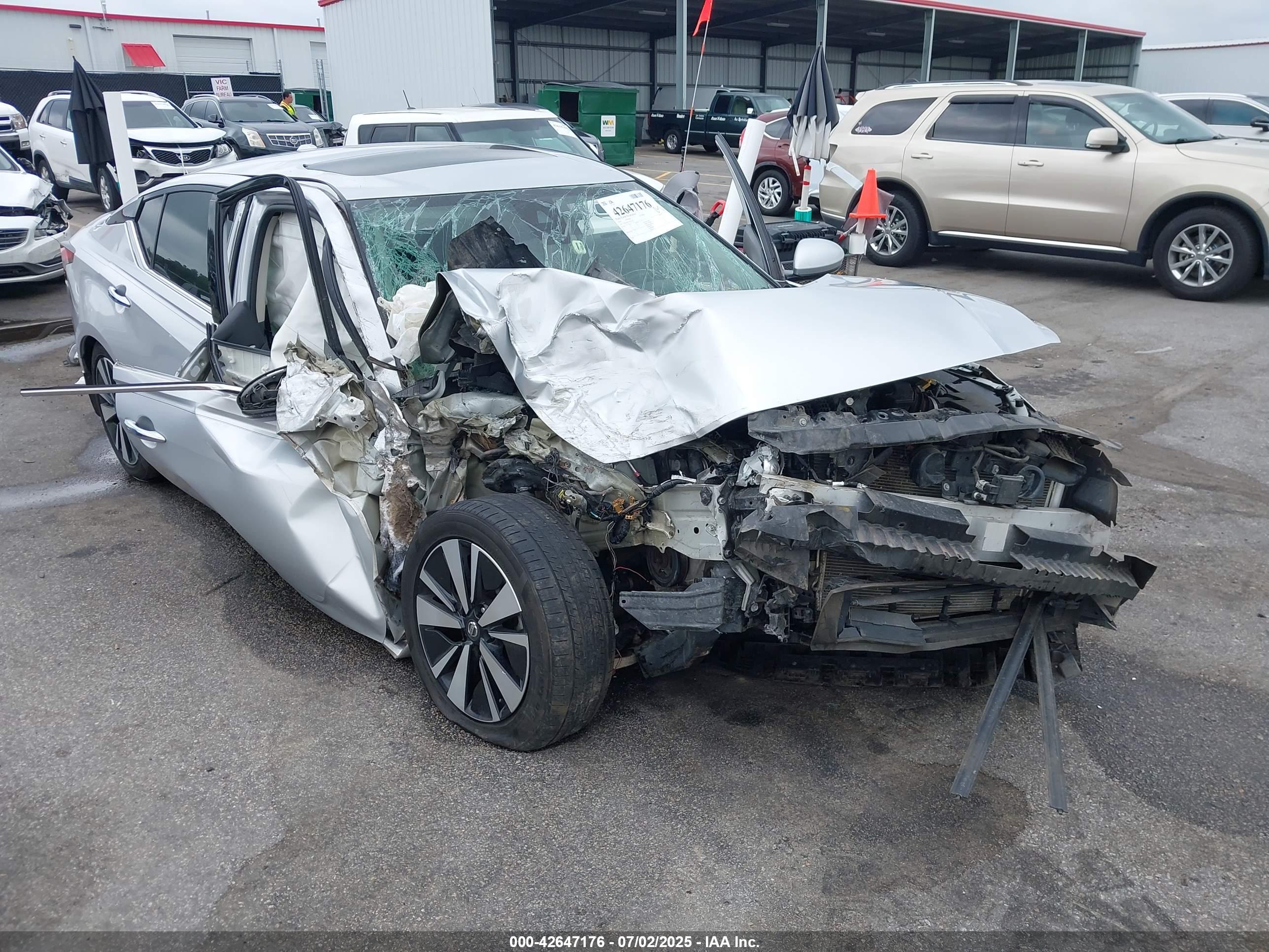 NISSAN ALTIMA image 6