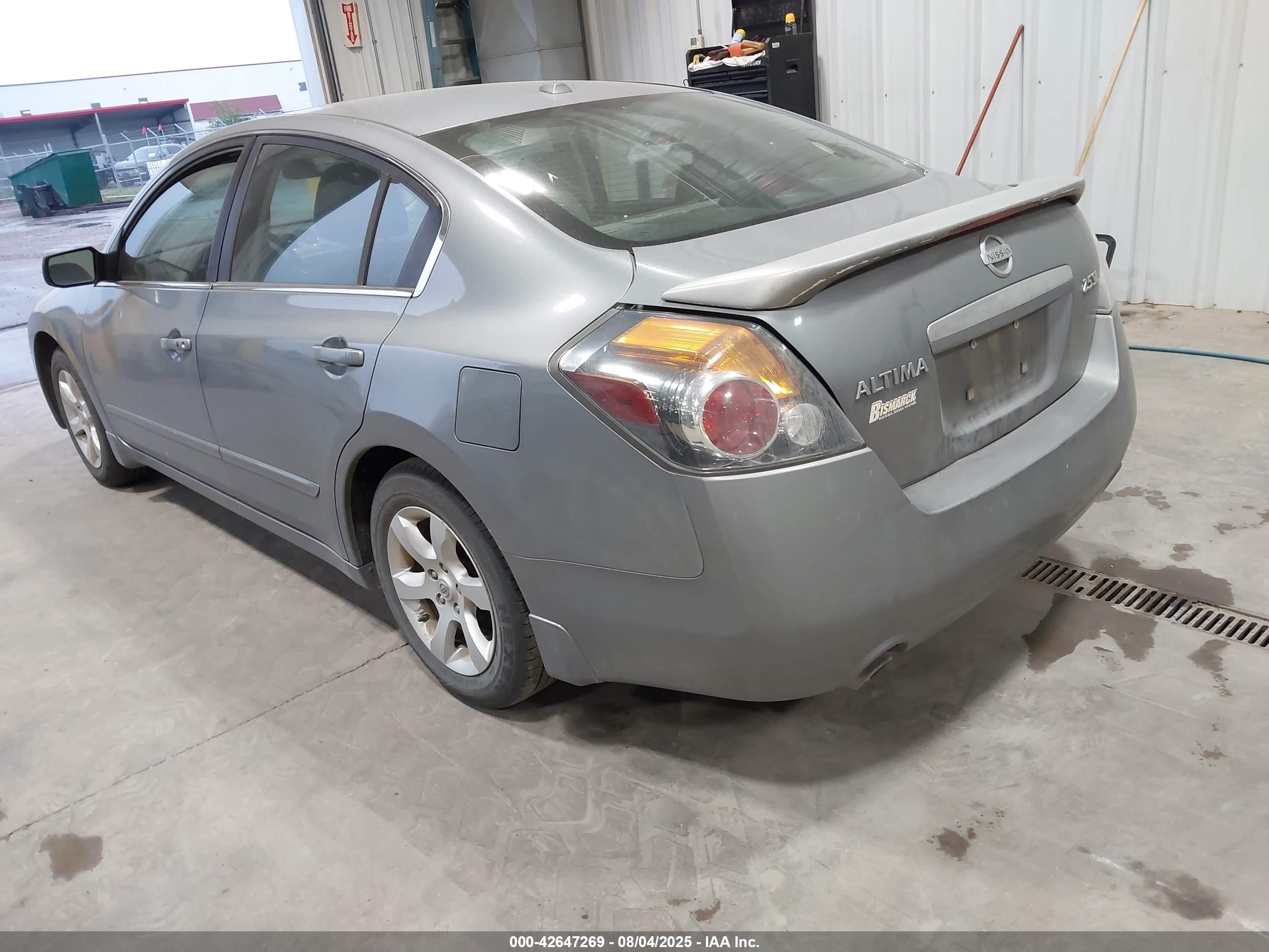 NISSAN ALTIMA image 3