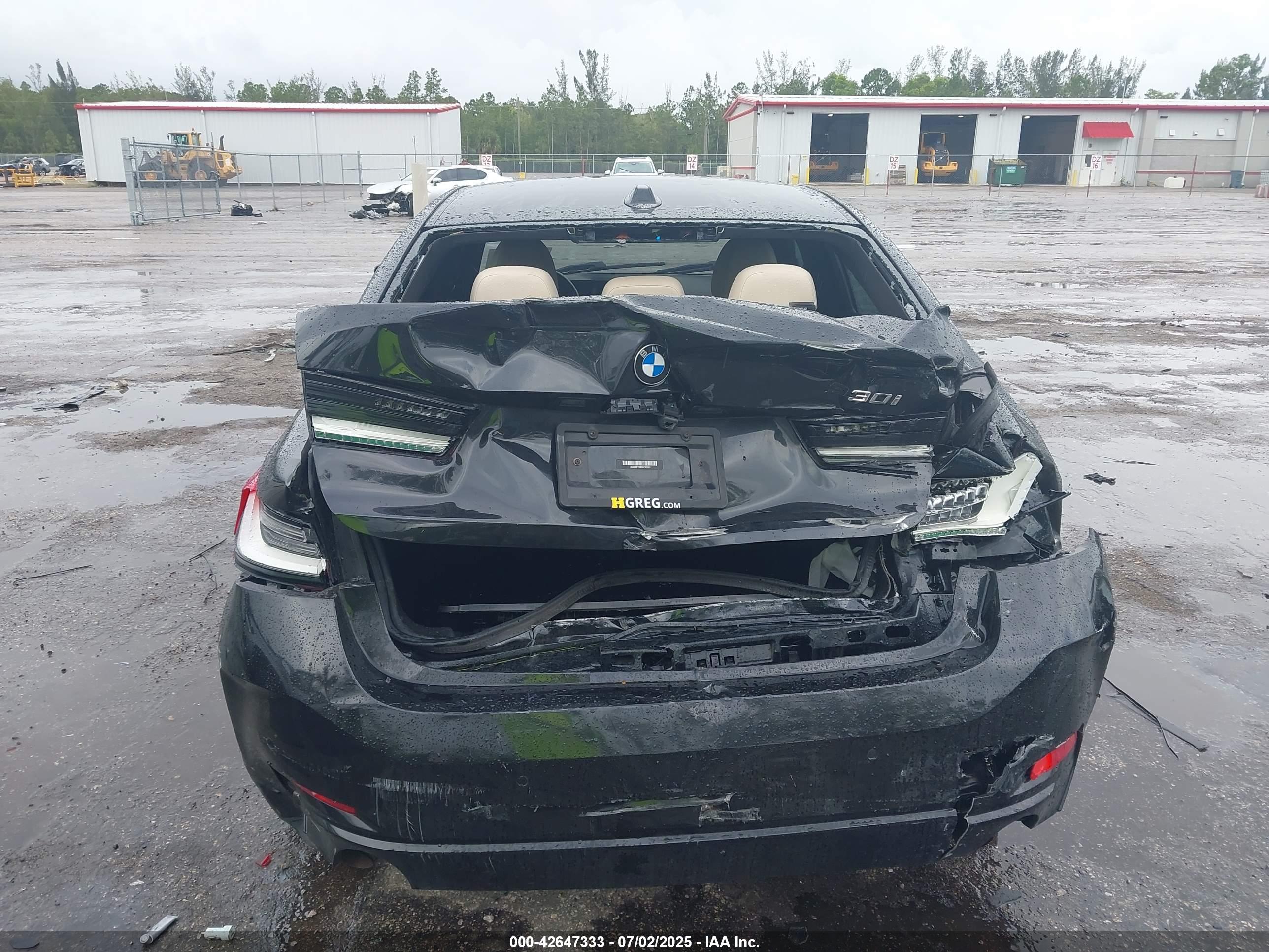 BMW 330I image 6