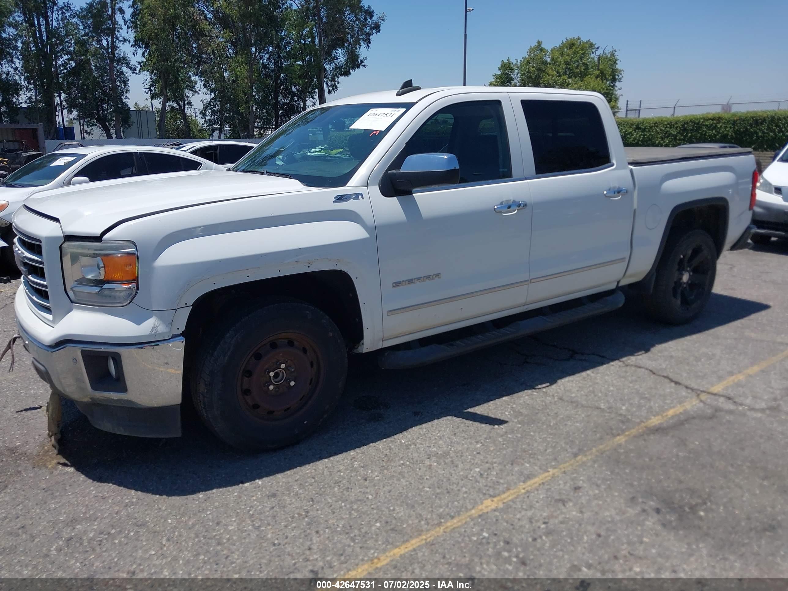 GMC SIERRA image 2