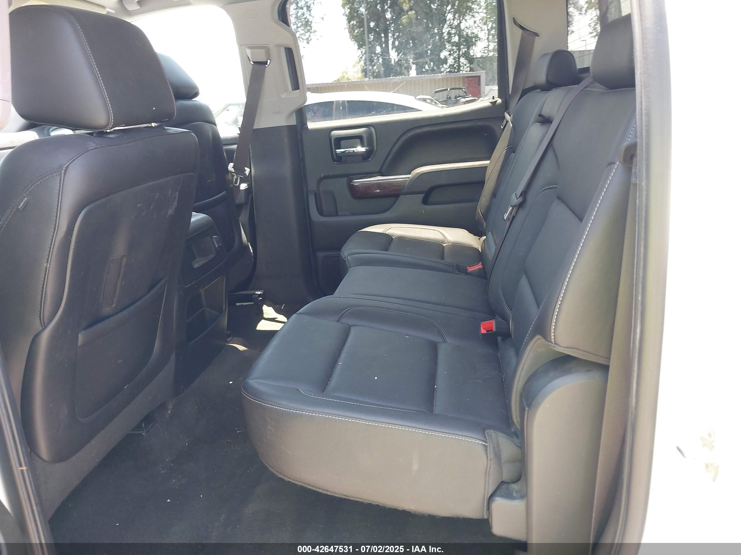 GMC SIERRA image 8