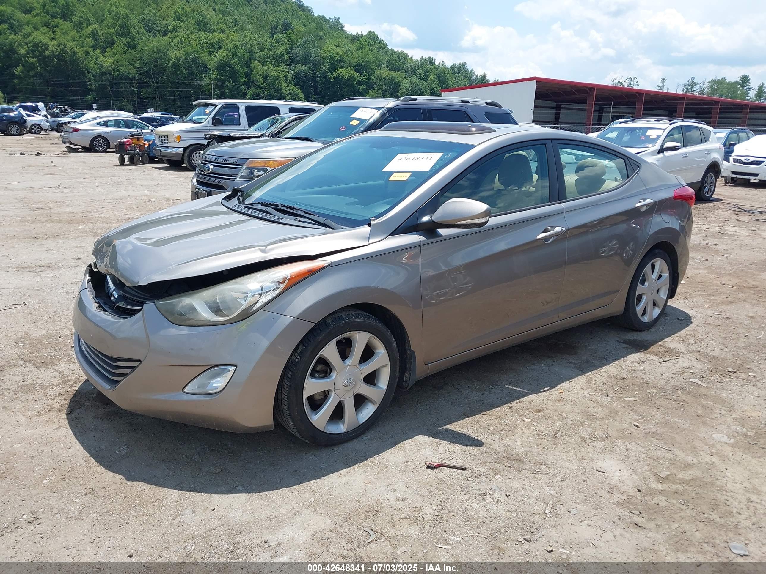 HYUNDAI ELANTRA image 2