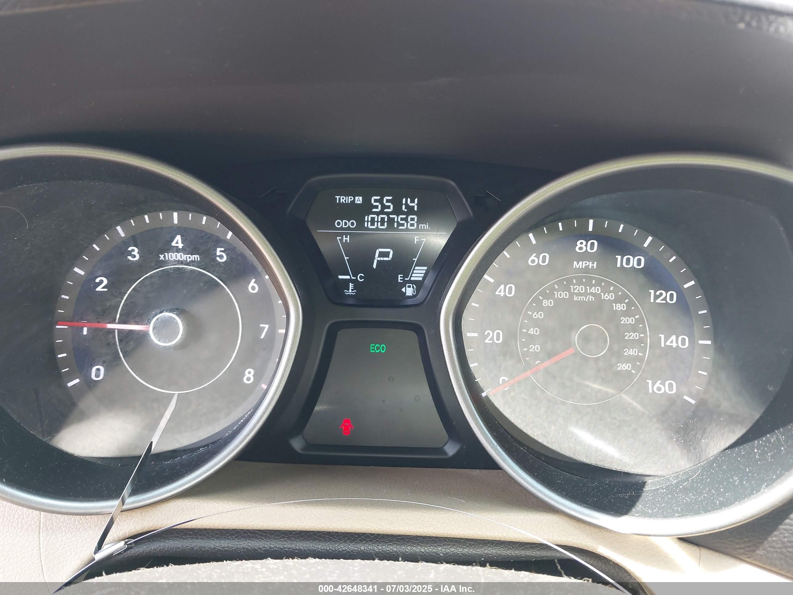 HYUNDAI ELANTRA image 7