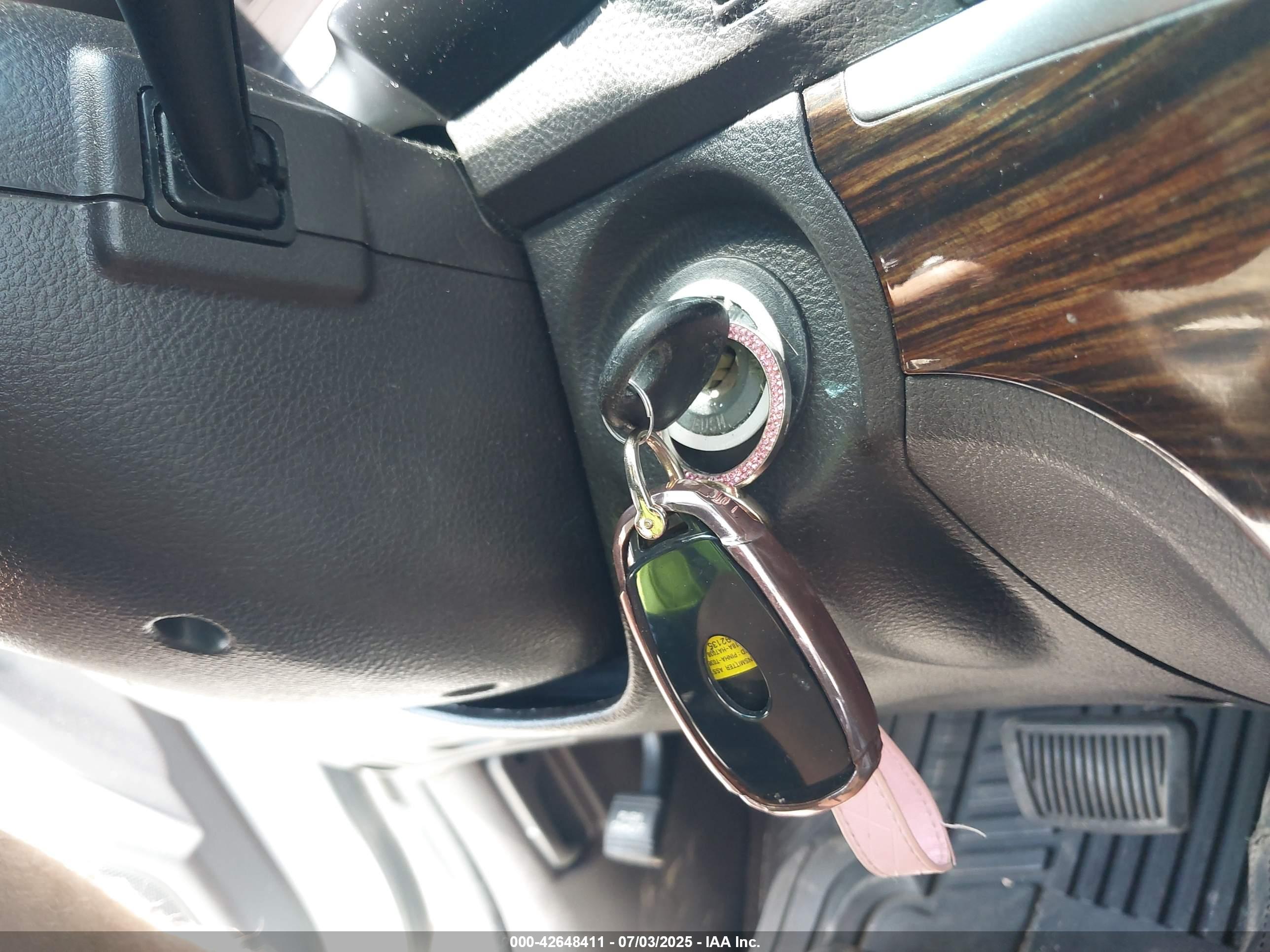 HYUNDAI SANTA image 11