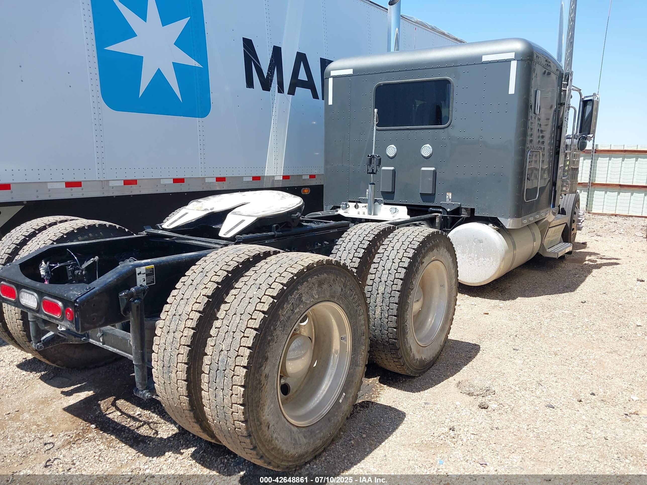 PETERBILT 589 image 4