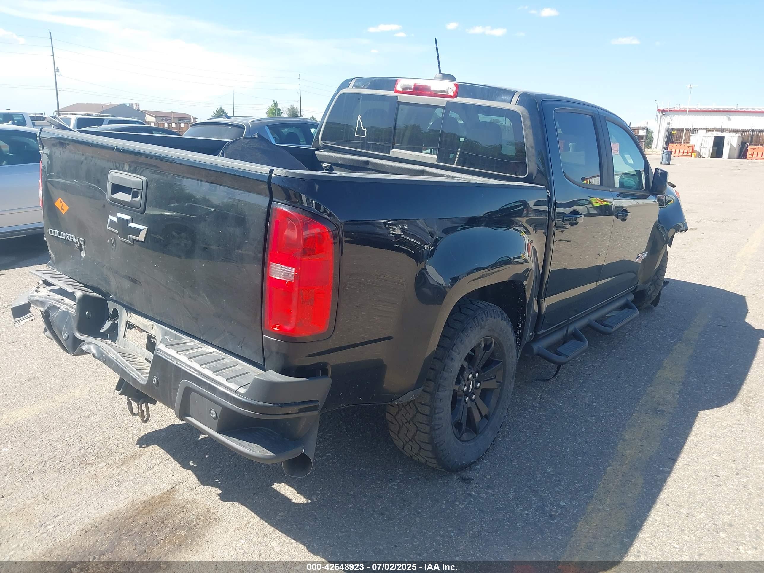 CHEVROLET COLORADO image 4