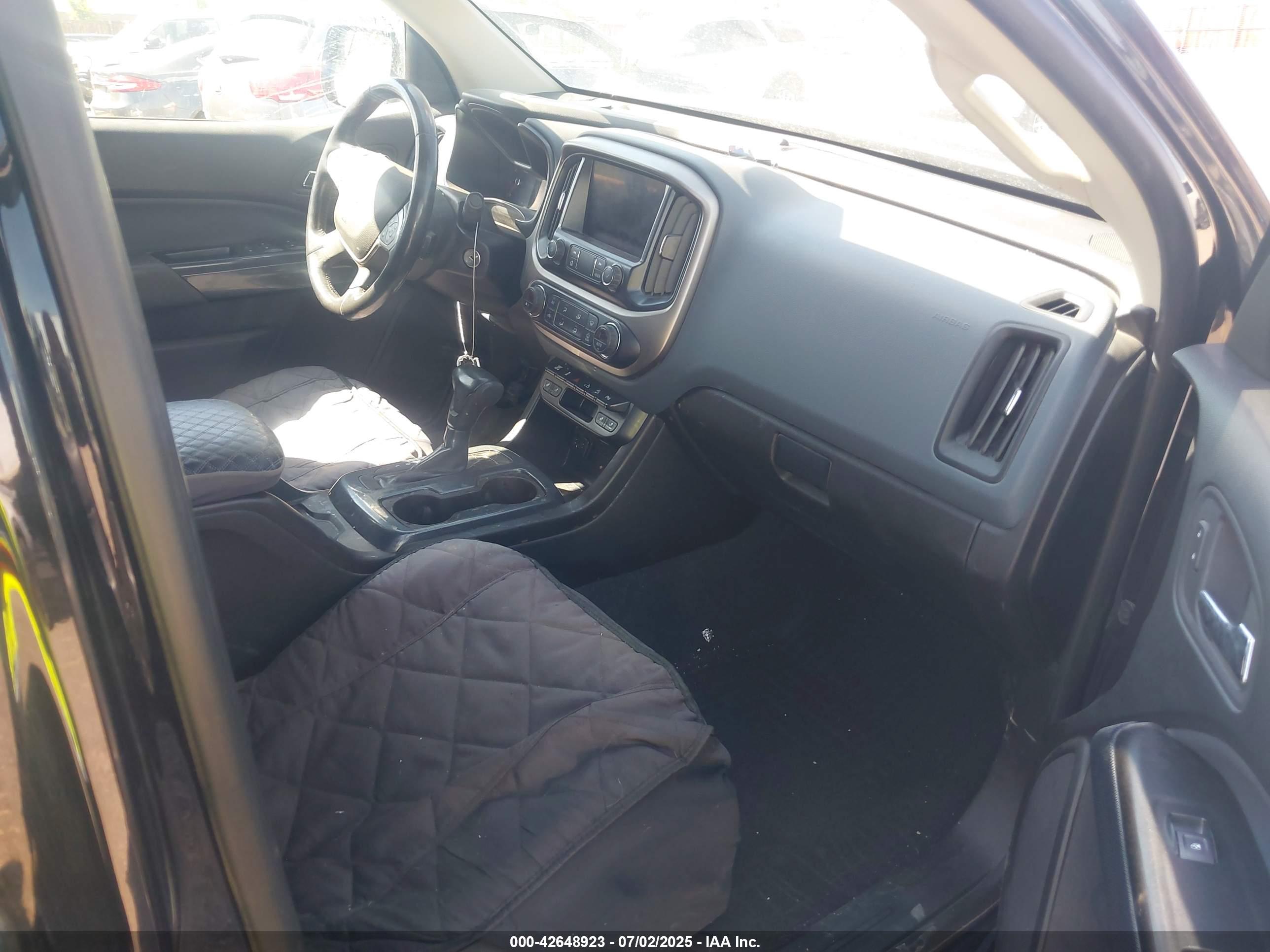 CHEVROLET COLORADO image 5