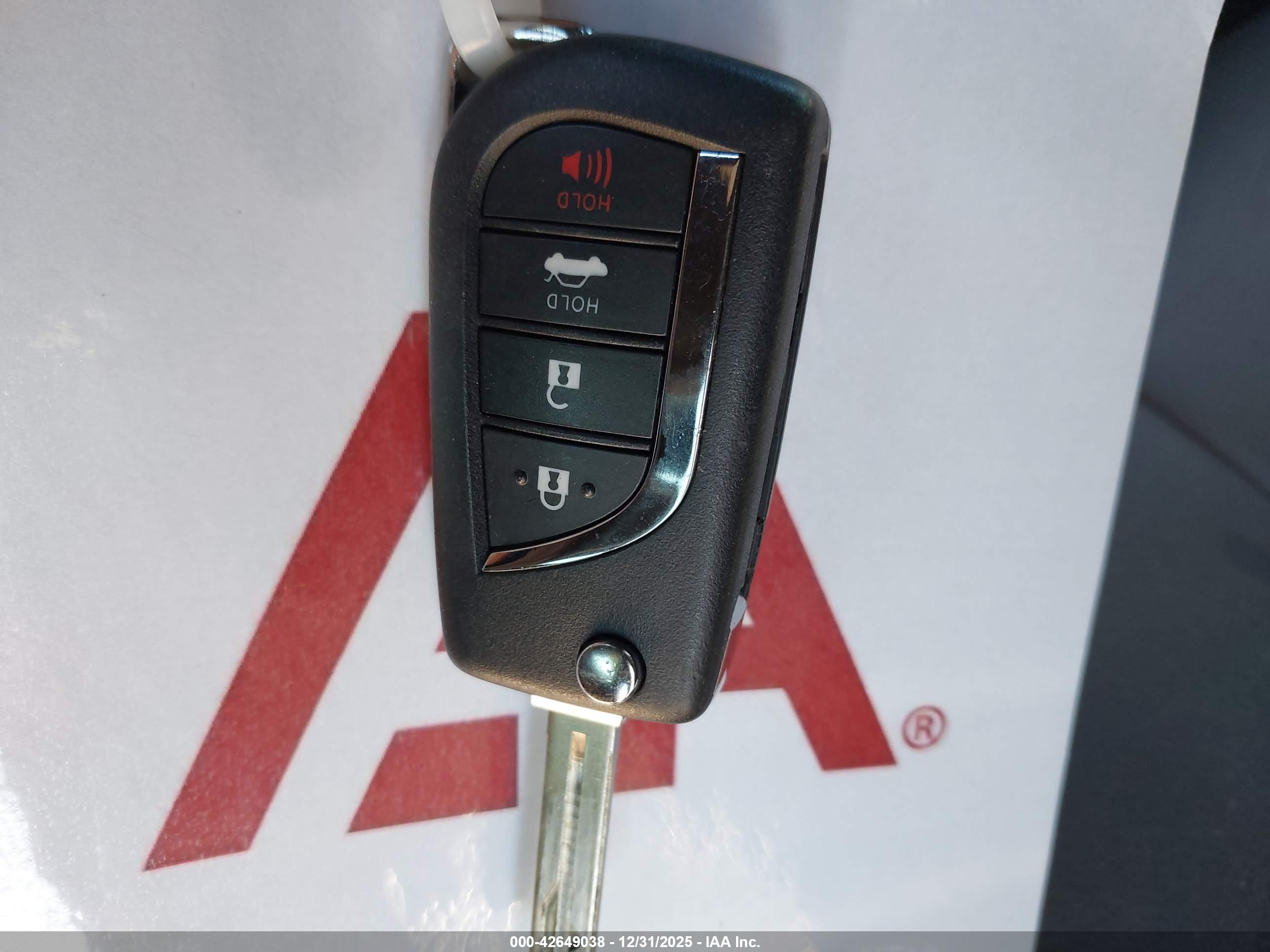 TOYOTA CAMRY image 11
