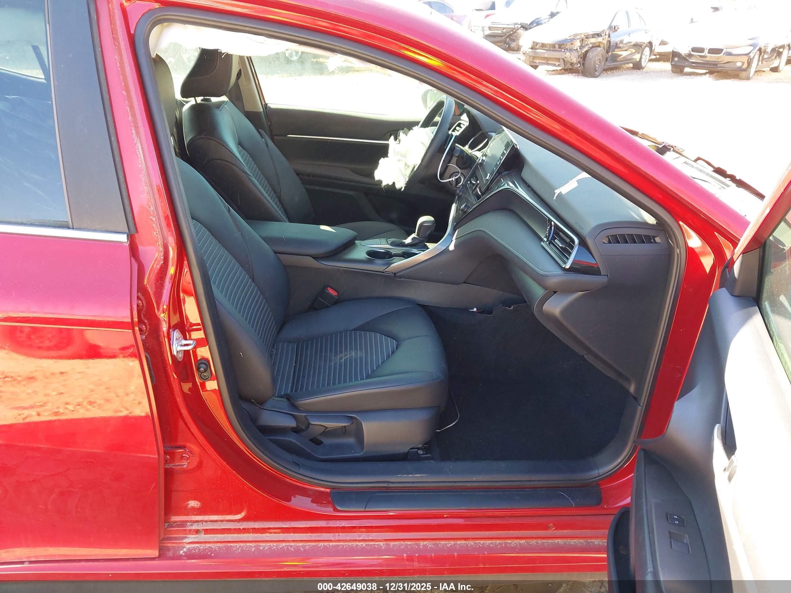 TOYOTA CAMRY image 5