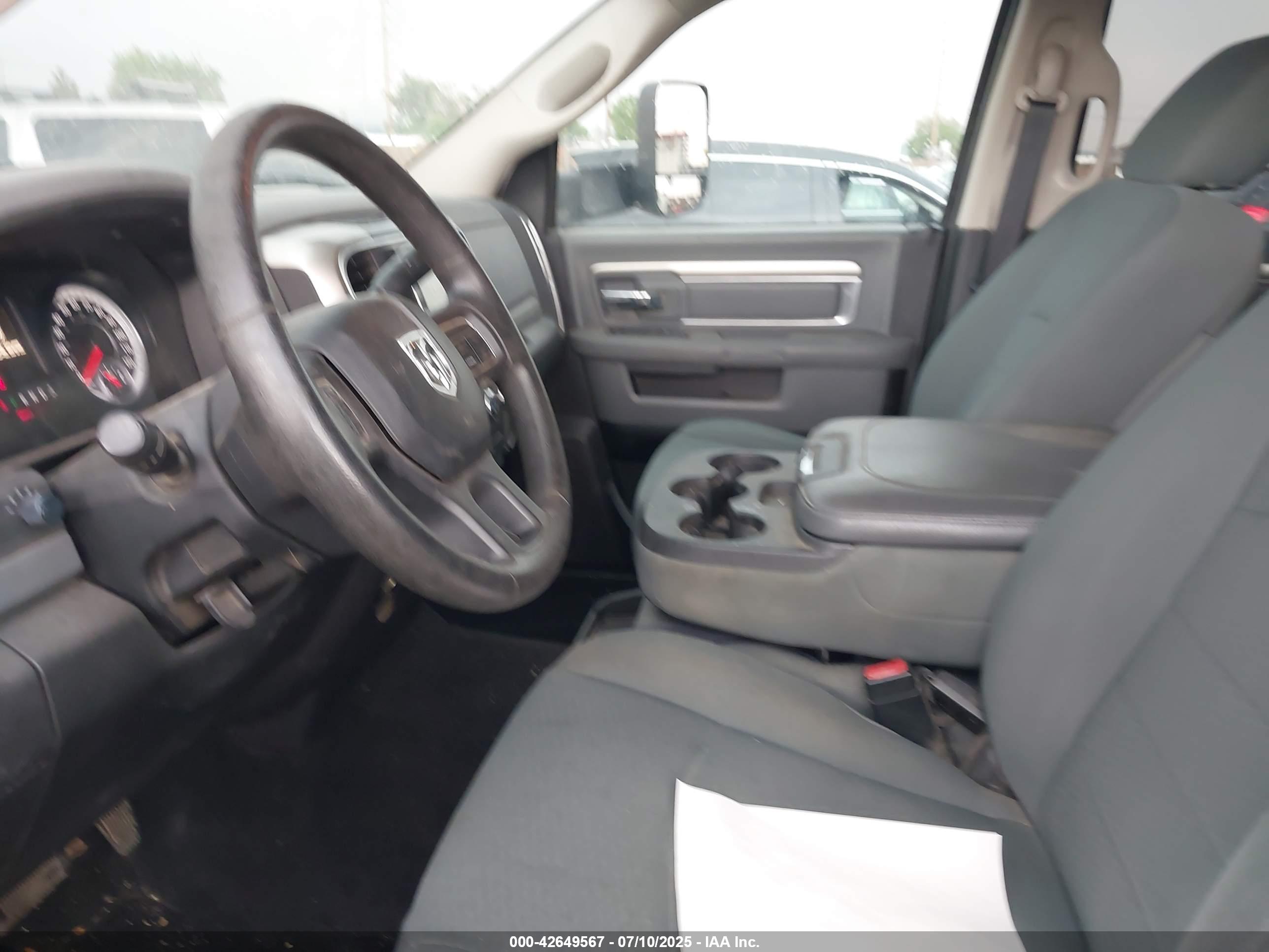 RAM 3500 image 7