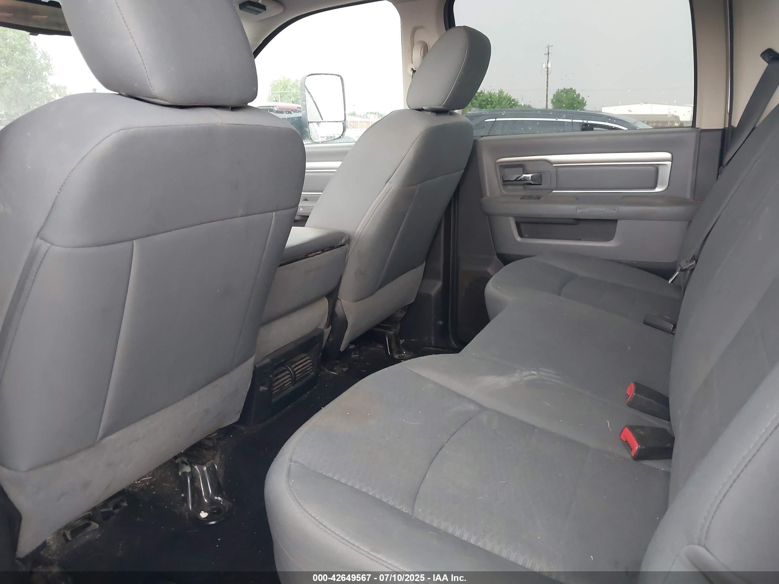 RAM 3500 image 8