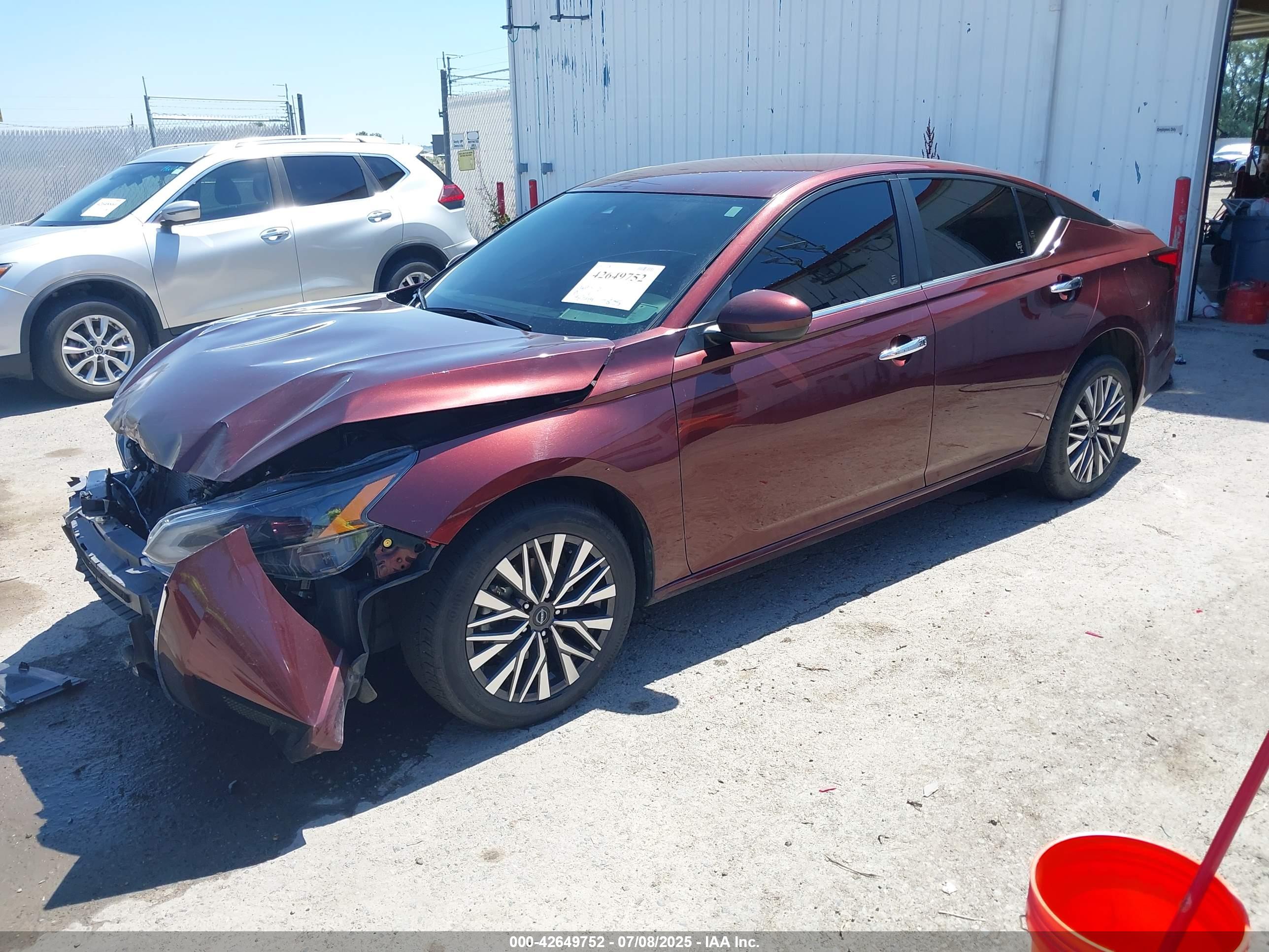NISSAN ALTIMA image 2