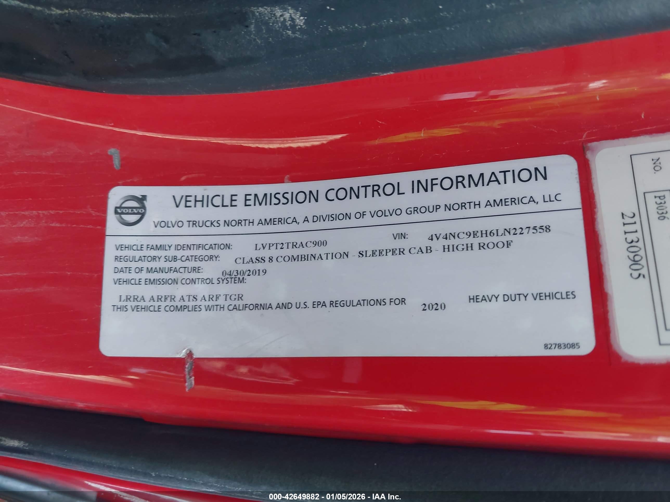 VOLVO VNL image 9
