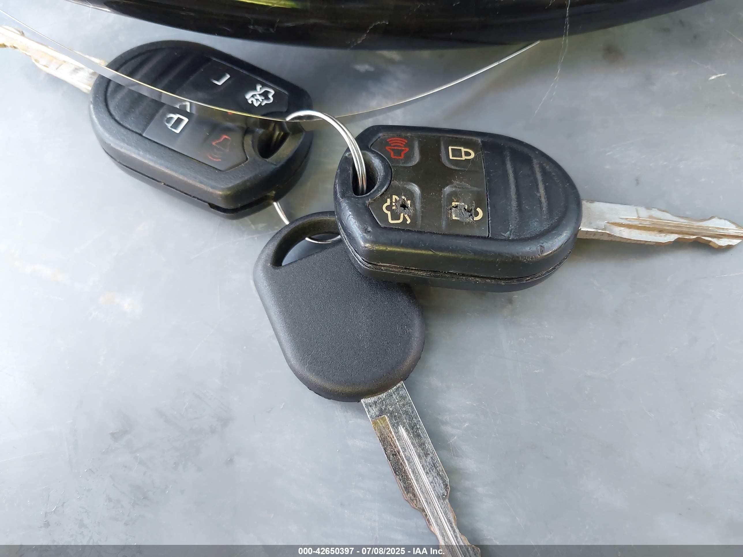 FORD EXPEDITION image 11