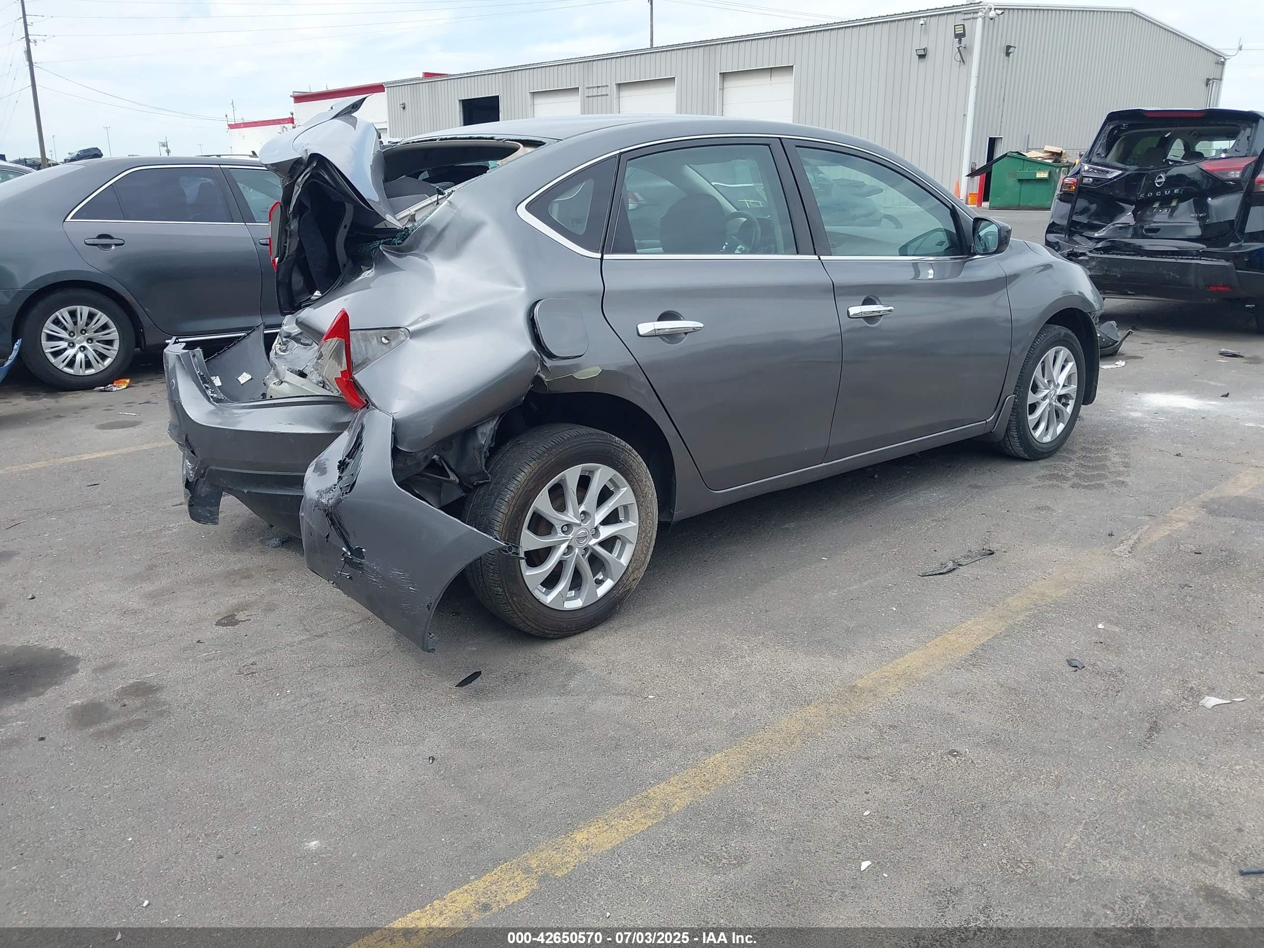 NISSAN SENTRA image 4