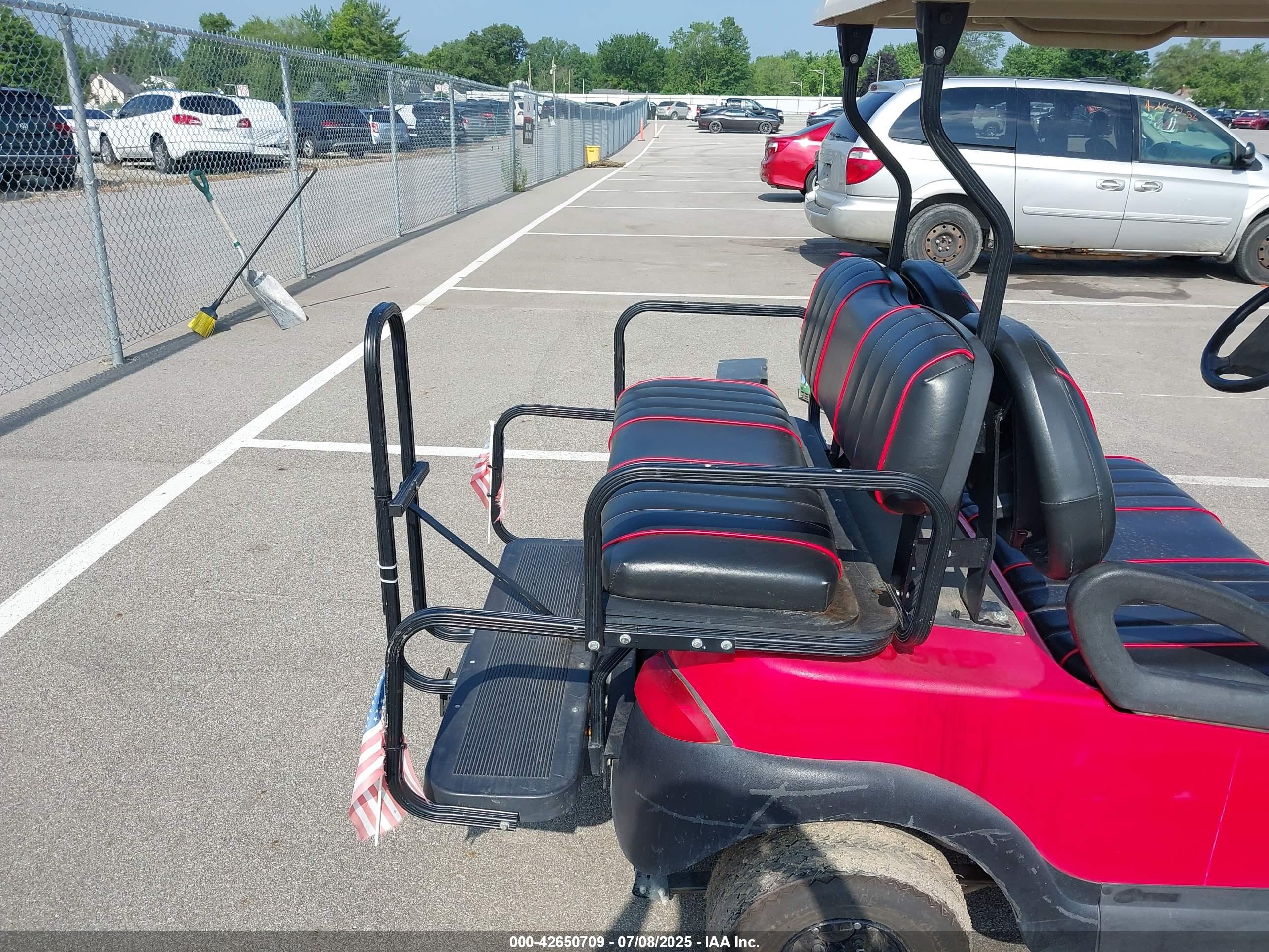 CLUB CAR image 8