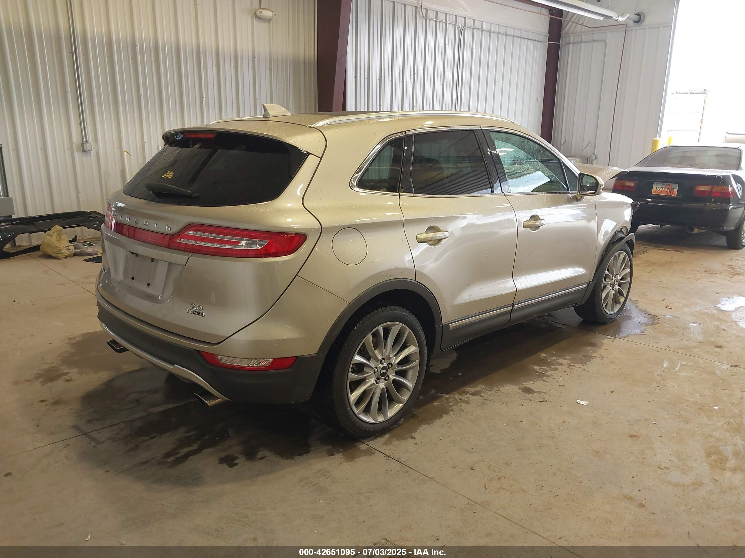 LINCOLN MKC image 4