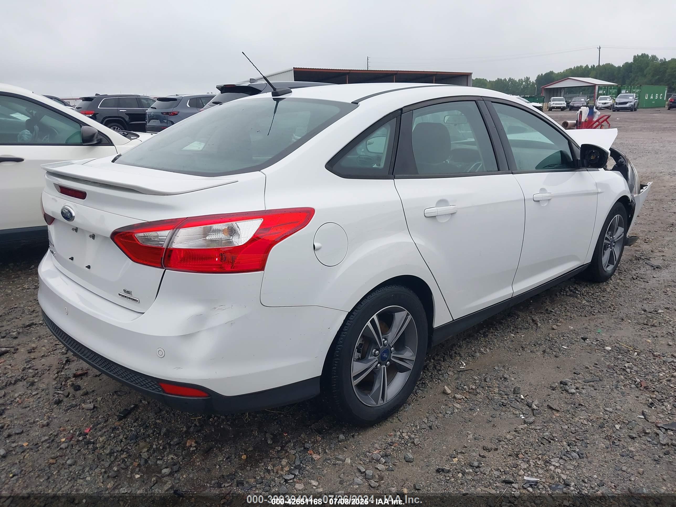 FORD FOCUS image 4