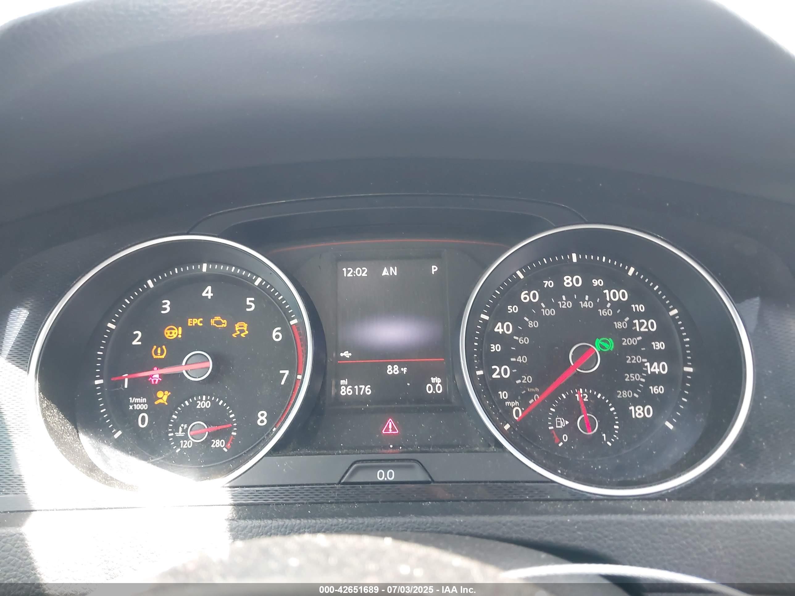VOLKSWAGEN GOLF image 7